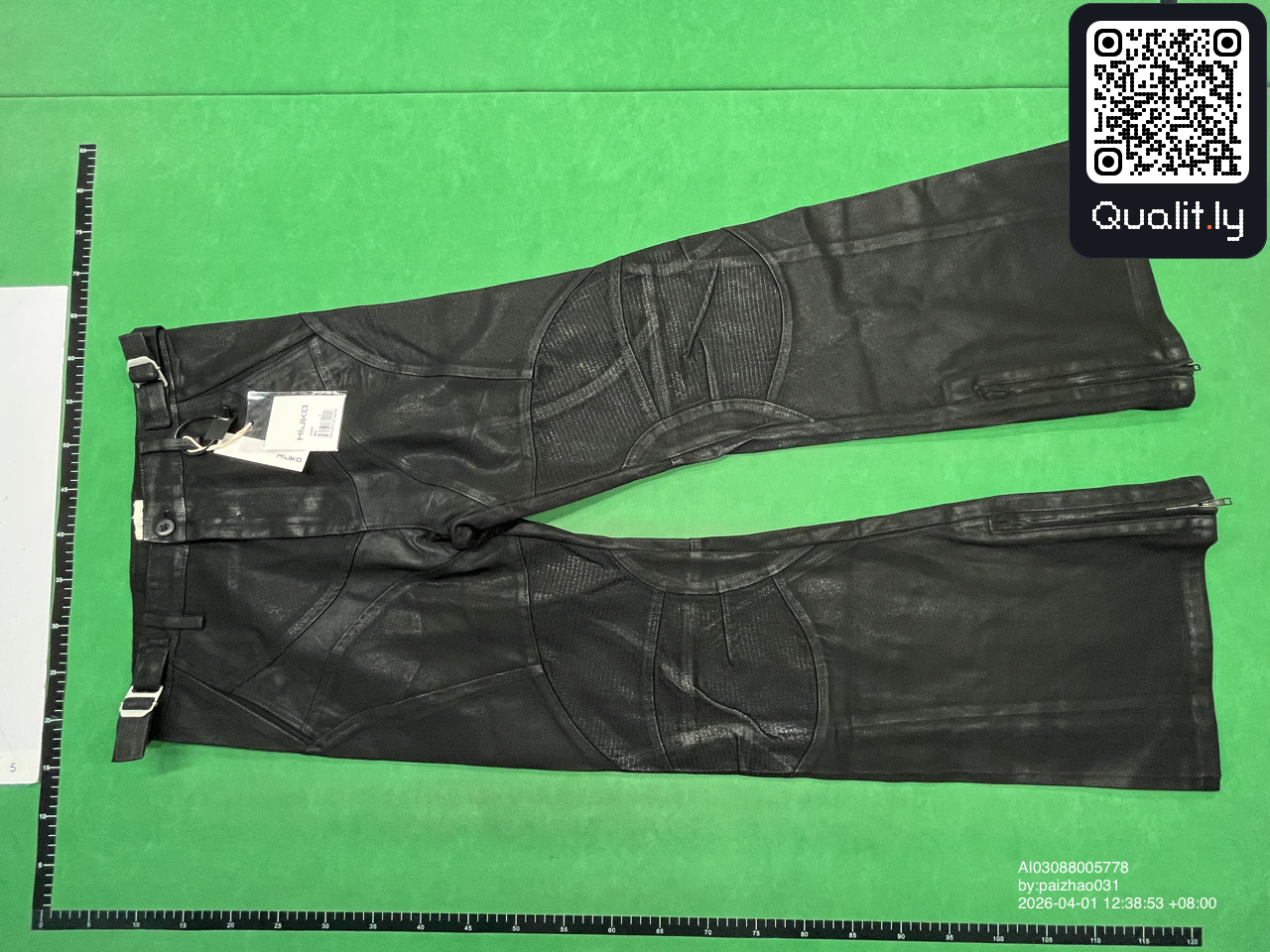 Pantalon — photo QC 3 sur 8