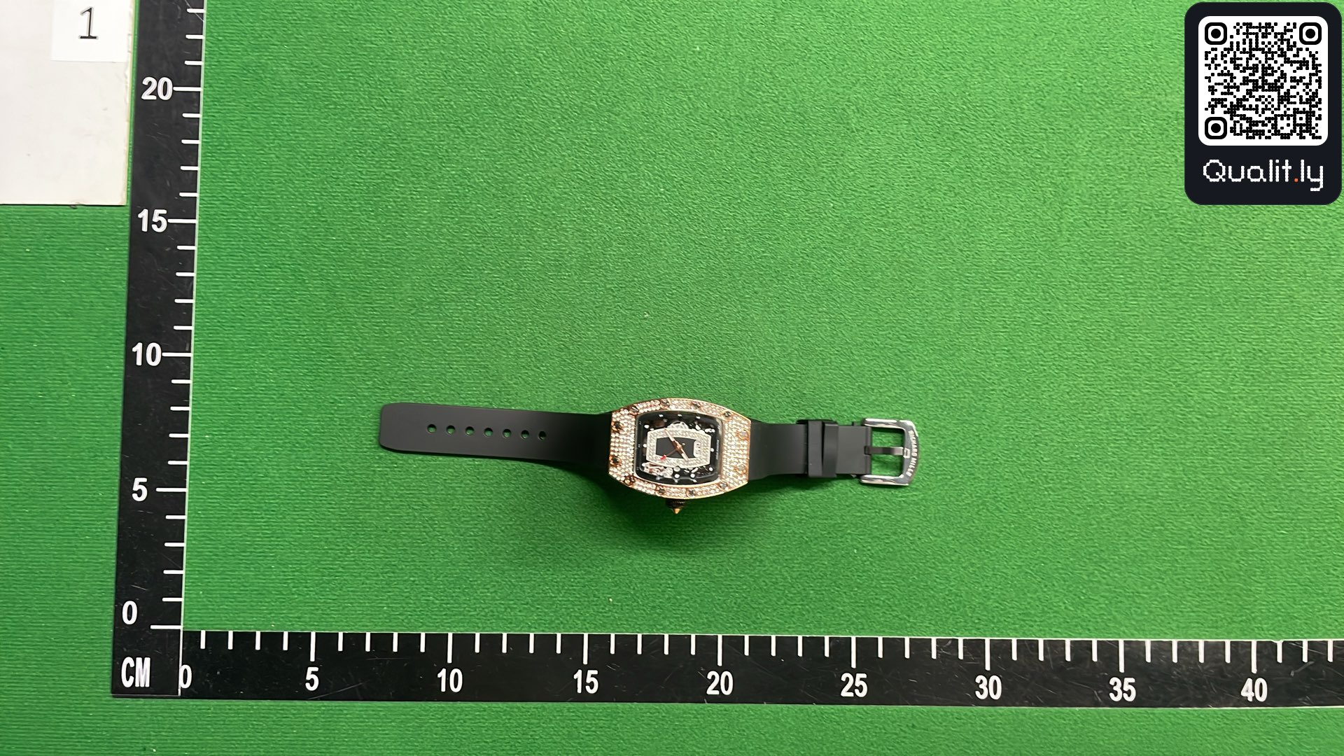 Montre — photo QC 1 sur 3