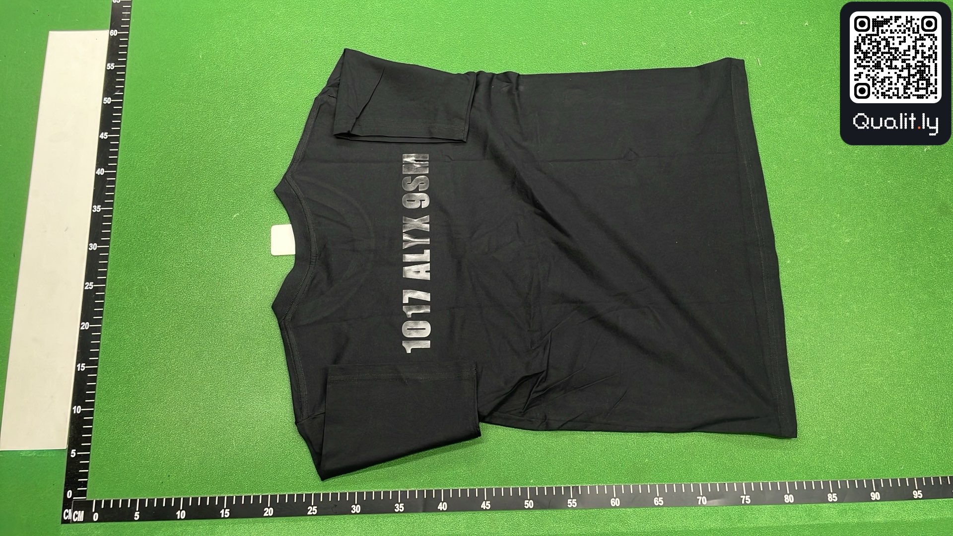 T-shirt — foto QC 3 di 14