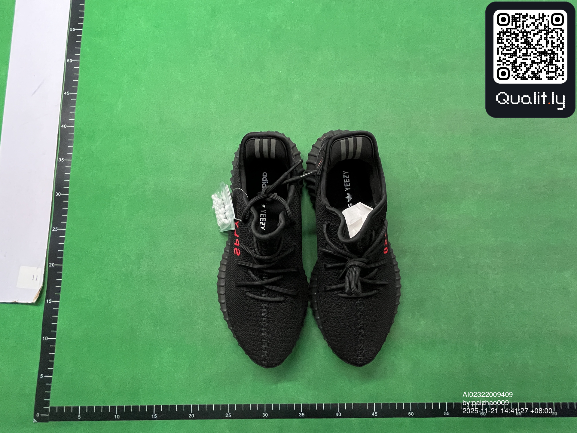 Sneakers QC photo 1 of 39
