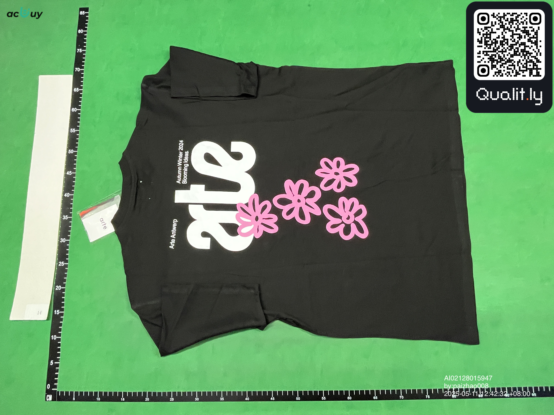 Camiseta — foto QC 2 de 4