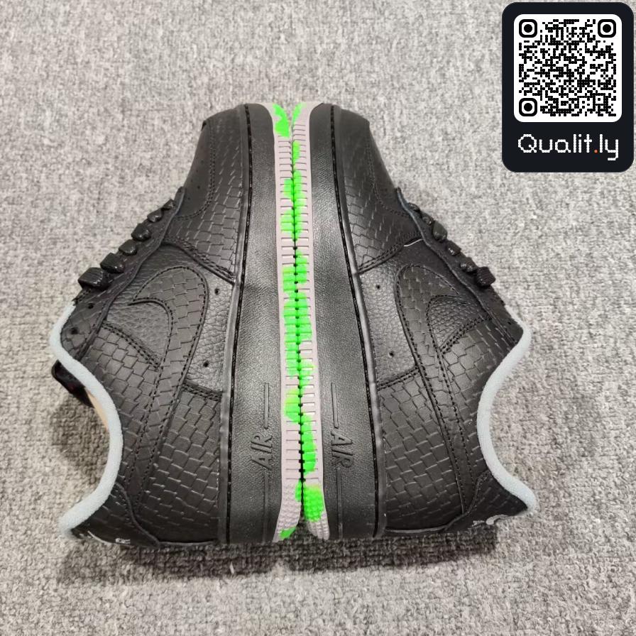 Sneaker — QC-Foto 1 von 14