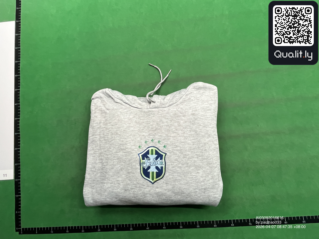 Hoodie QC photo 2 of 50