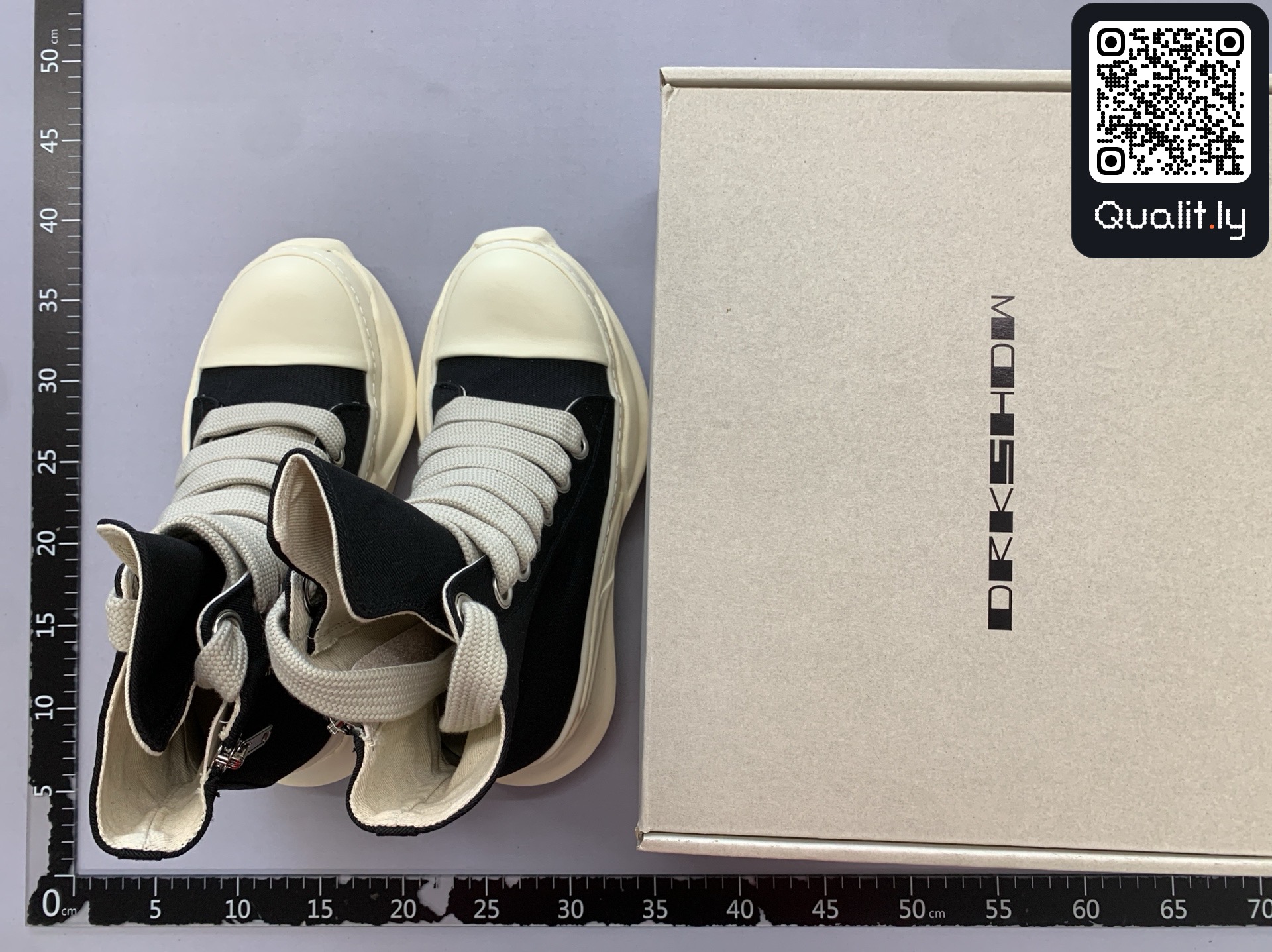 Sneakers — QC-foto 1 av 48