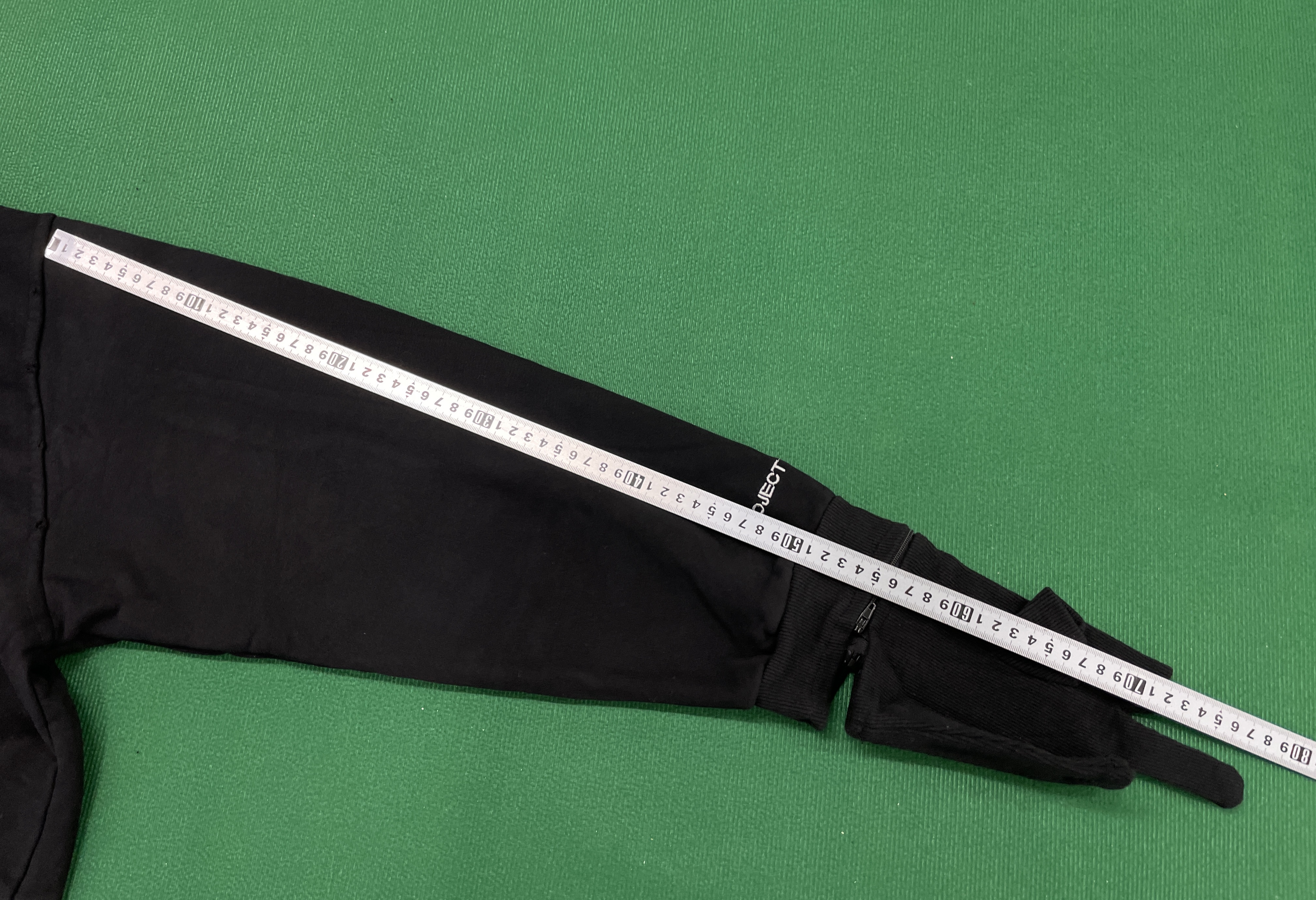 Hoodie — QC-Foto 2 von 24
