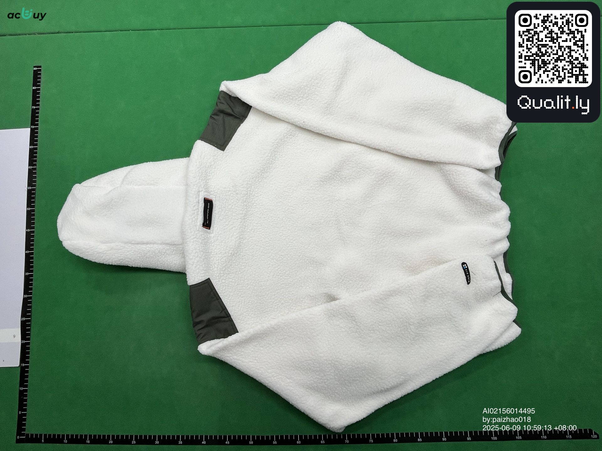 Hoodie — QC-foto 2 av 4