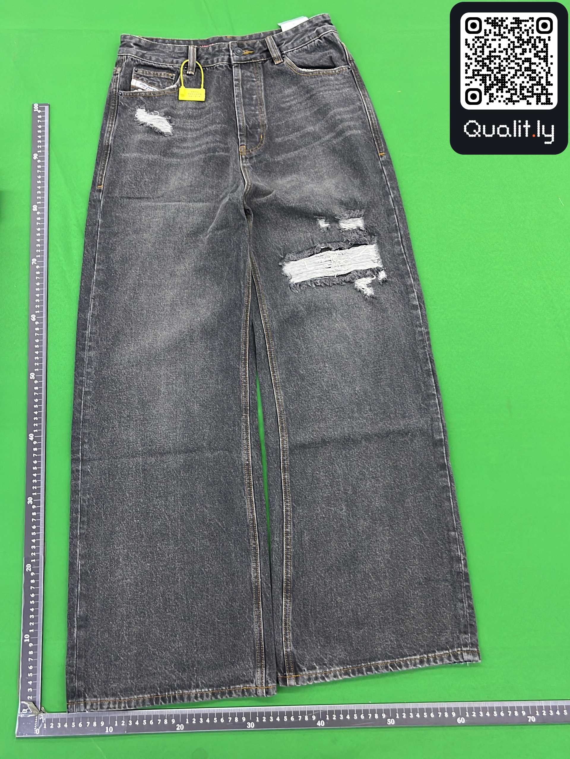 Pants QC photo 3 of 62