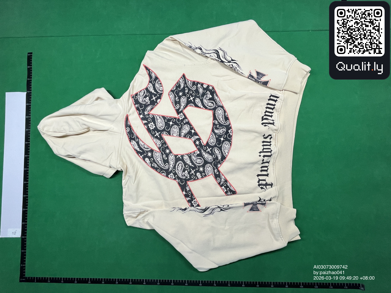 Sudadera con capucha — foto QC 2 de 4