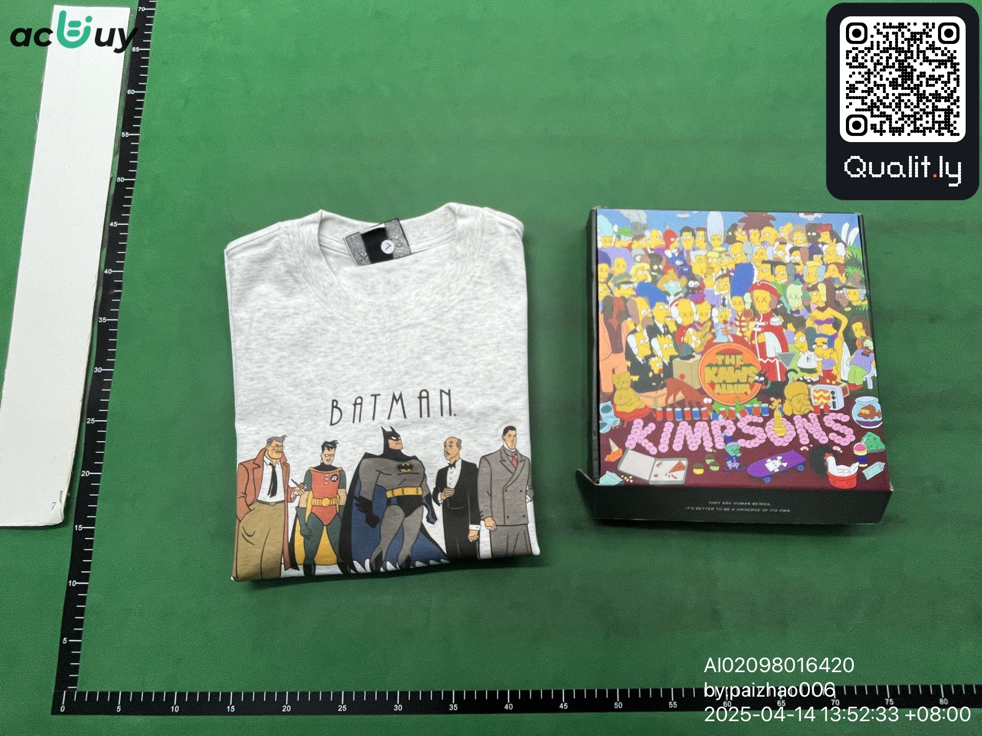 T-shirt — photo QC 1 sur 4