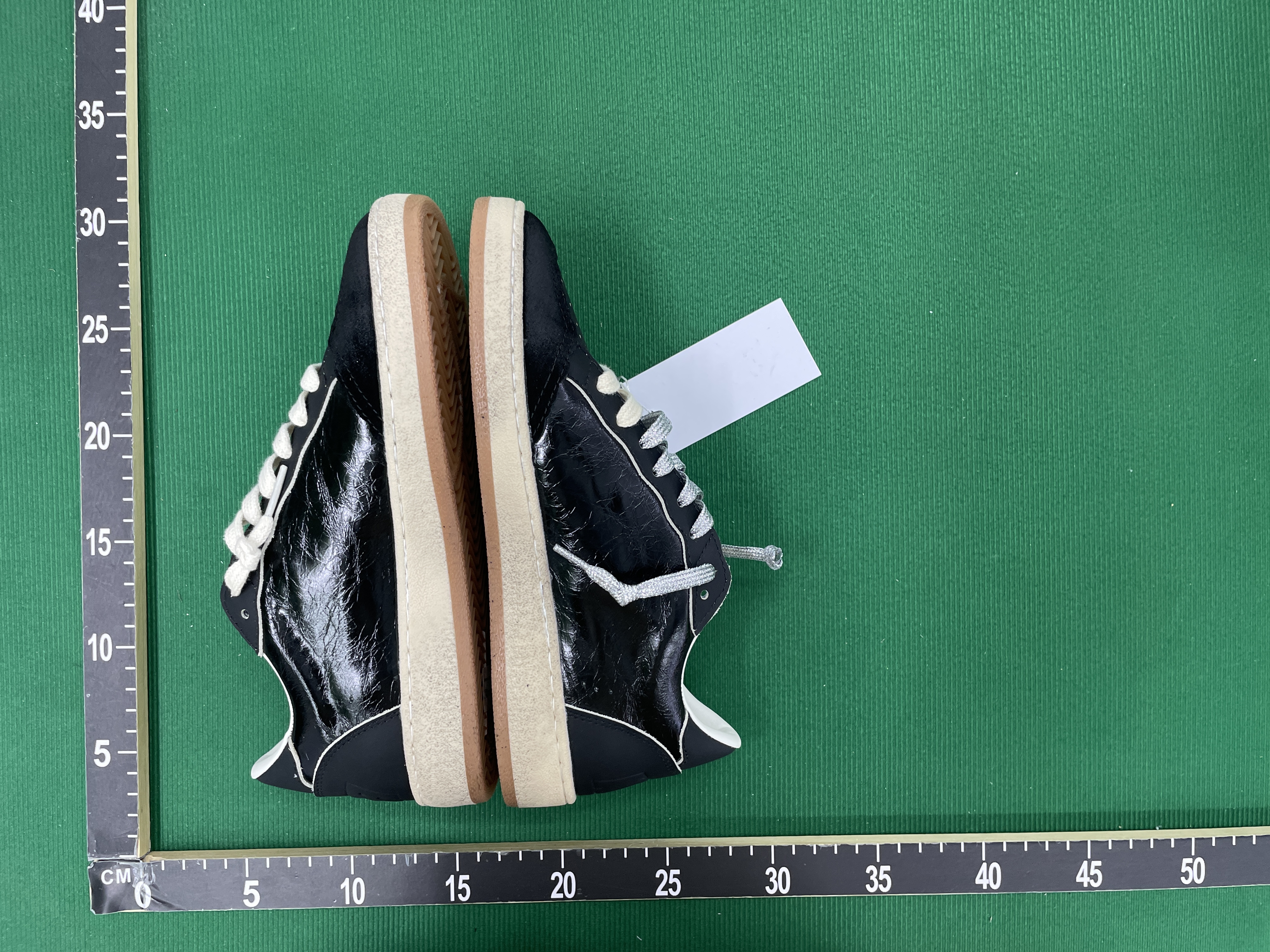 Sneakers QC photo 3 of 9