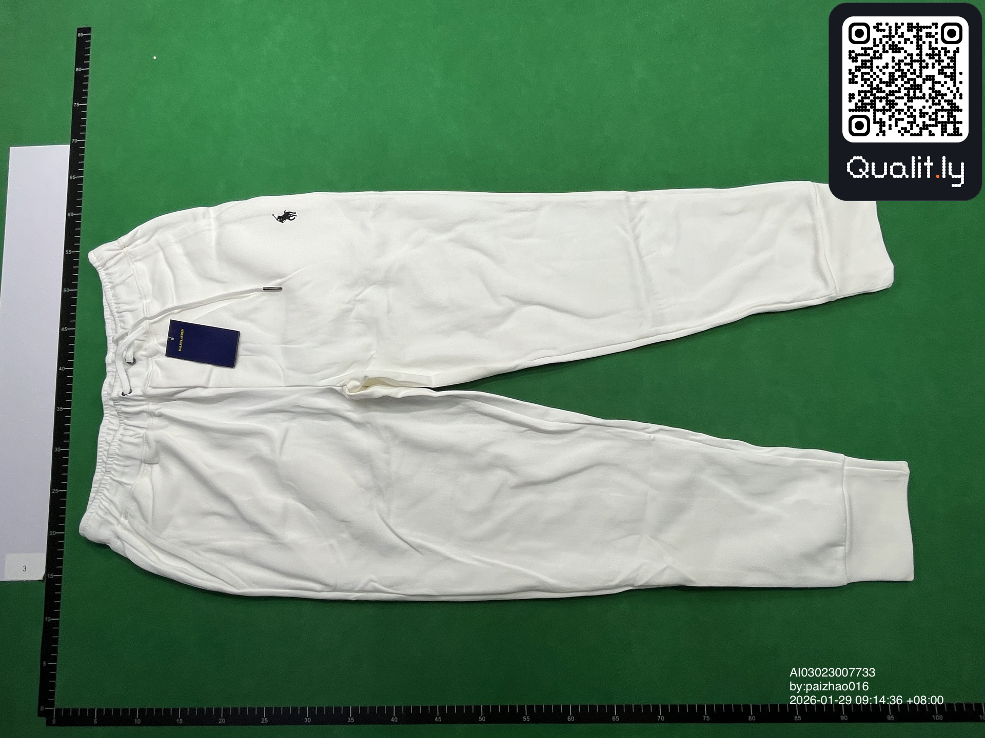 Hoodie QC photo 3 of 74