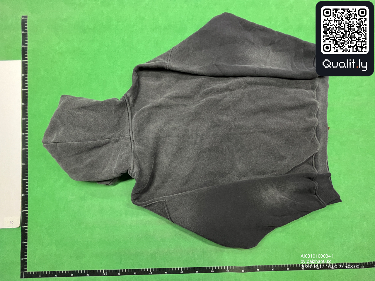 Sudadera — foto QC 2 de 24