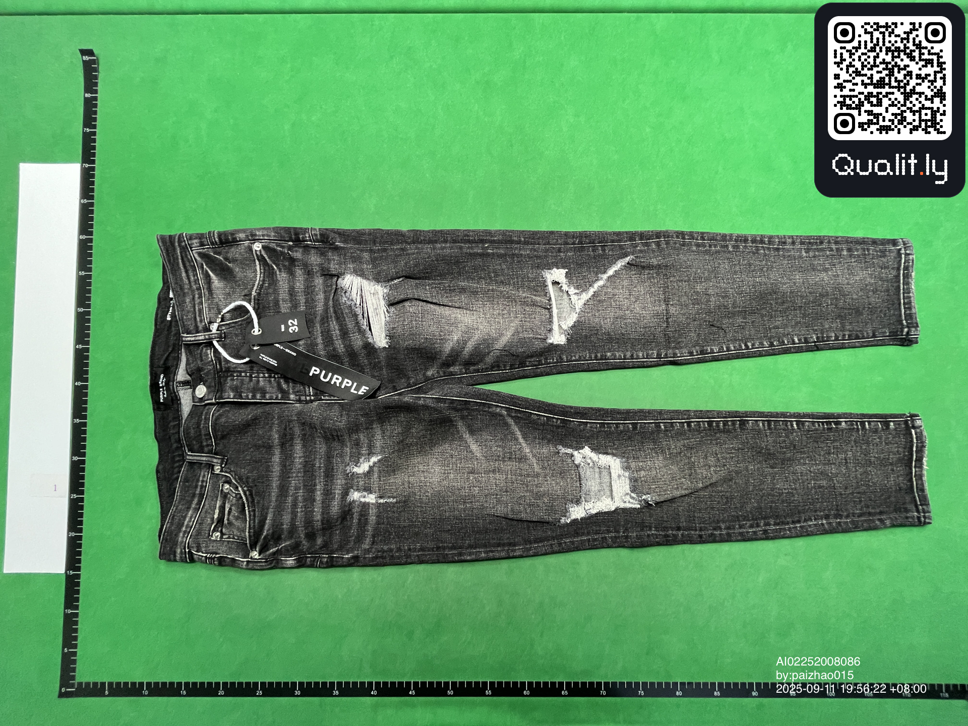 Jean — photo QC 3 sur 4