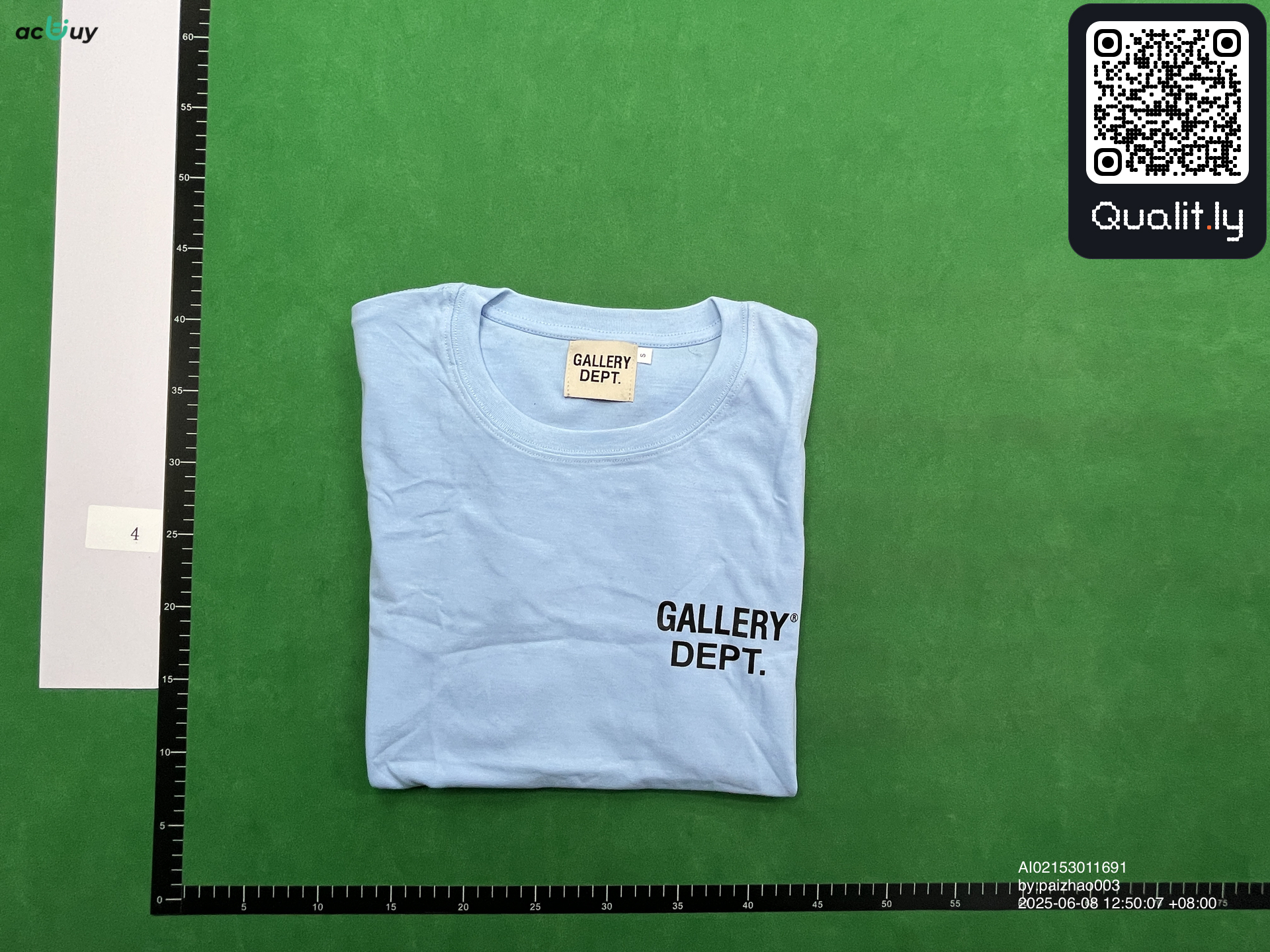 T-shirt — foto QC 1 de 18