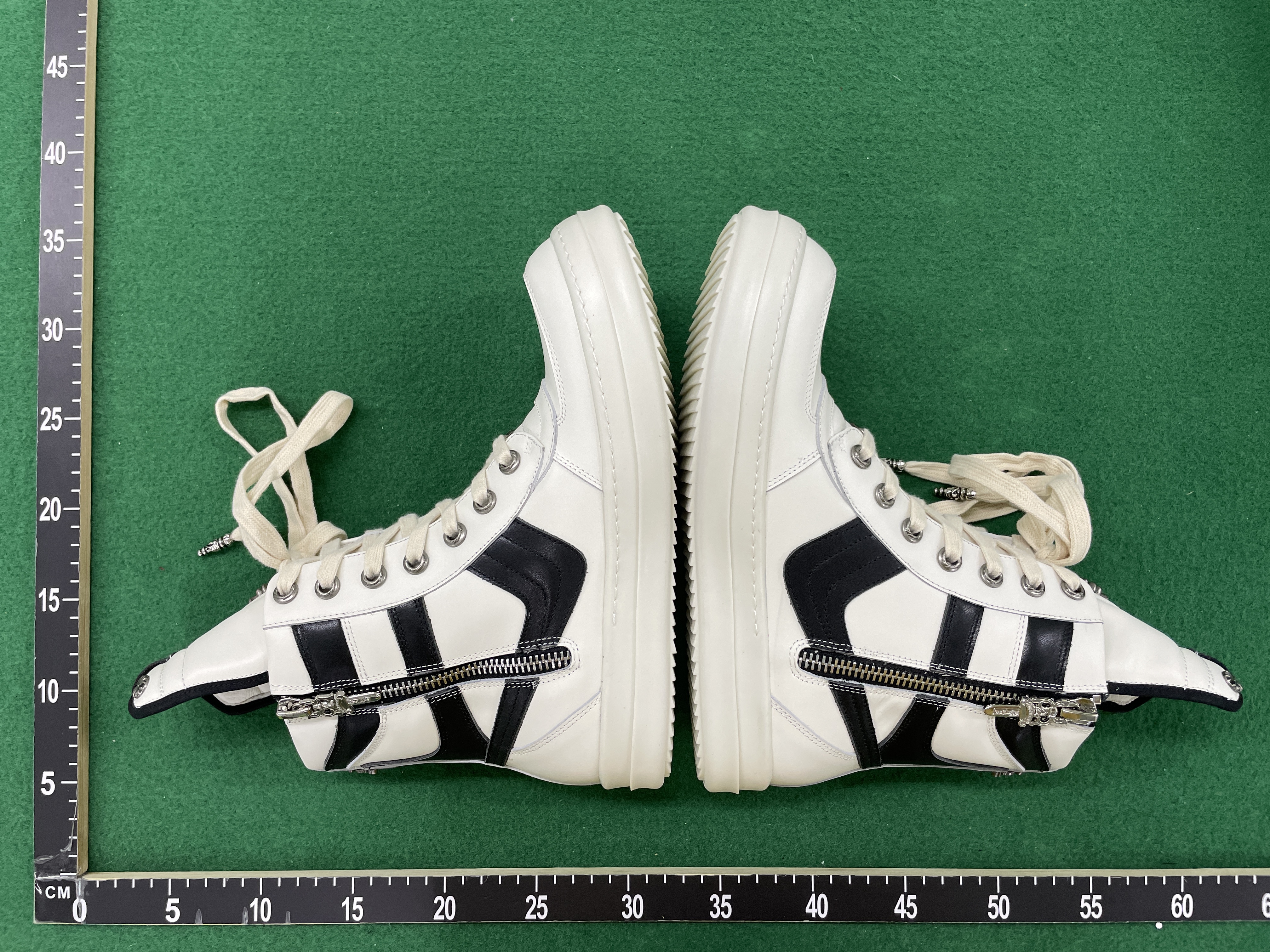 Sneakers — QC-foto 2 van 116