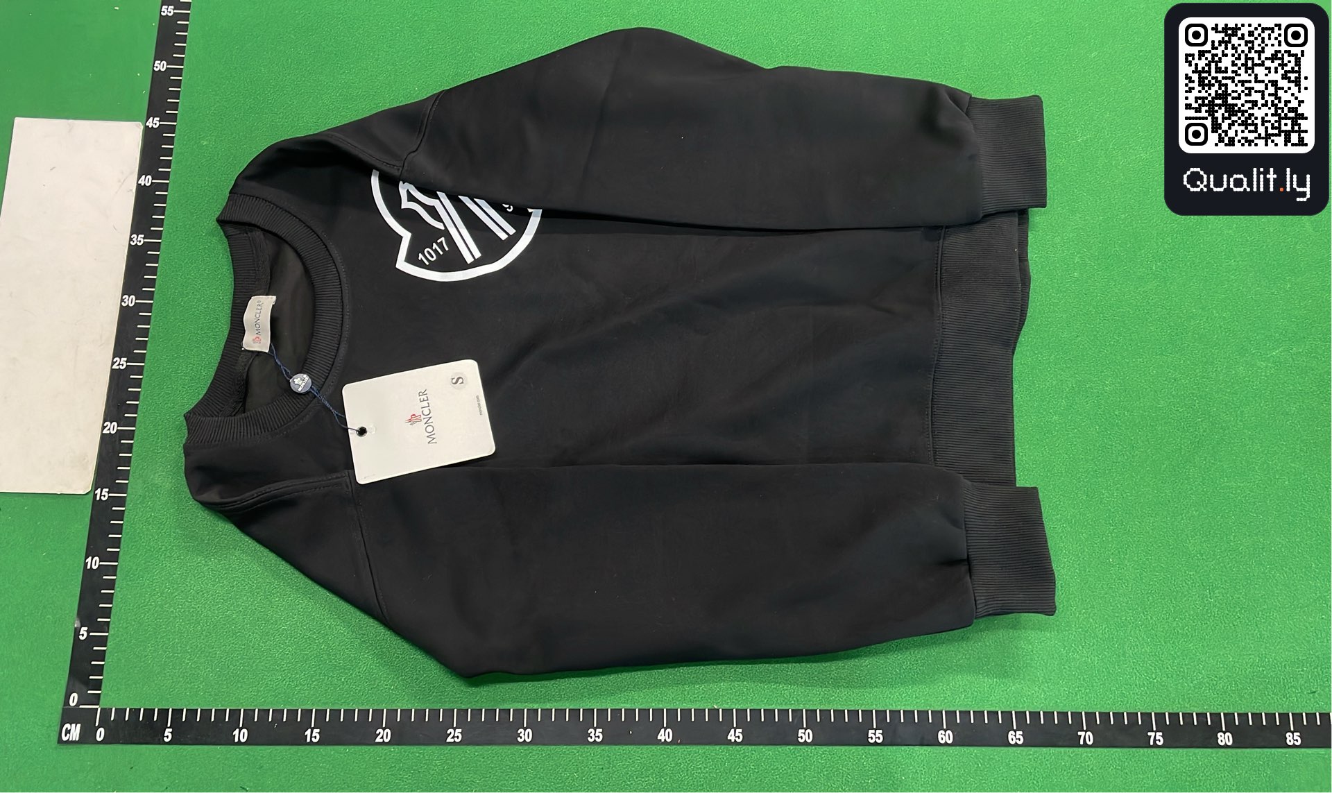 Sweatshirt QC photo 2 of 4