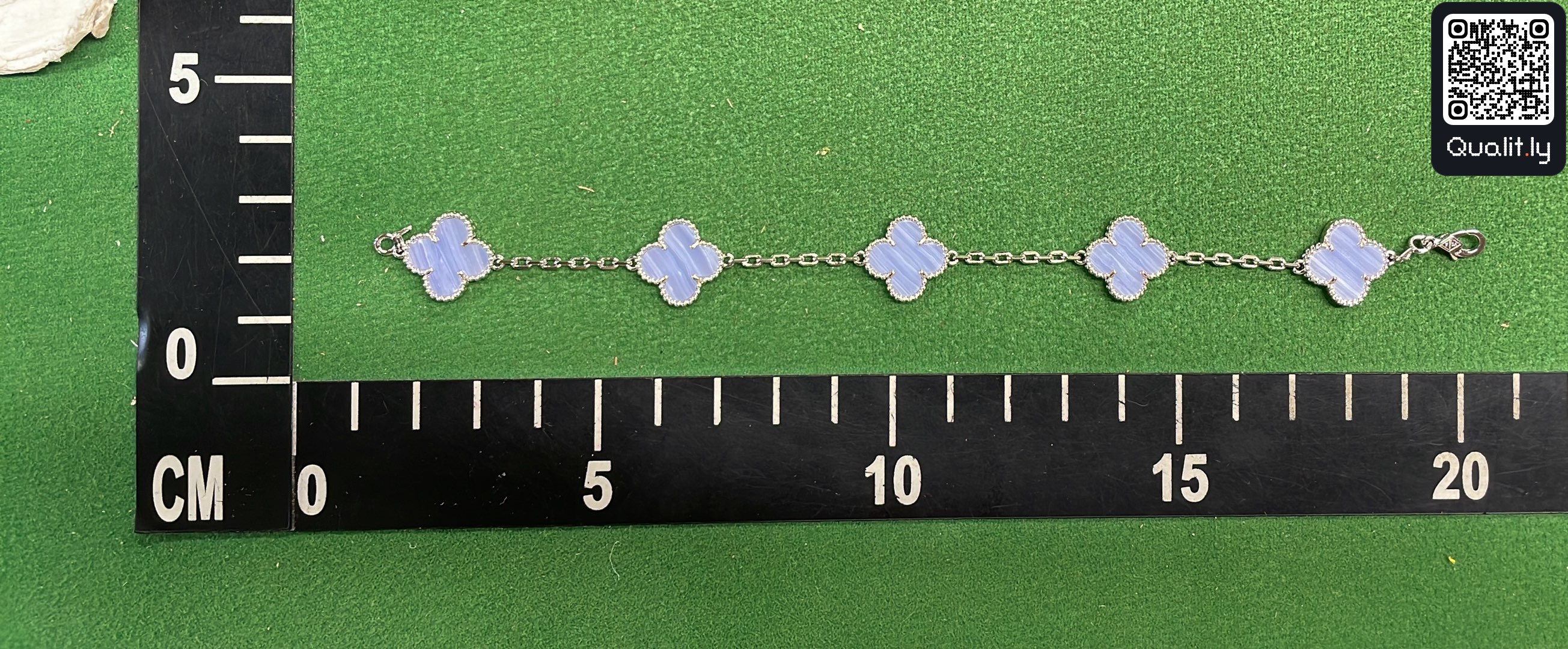 Jewelry QC photo 2 of 52