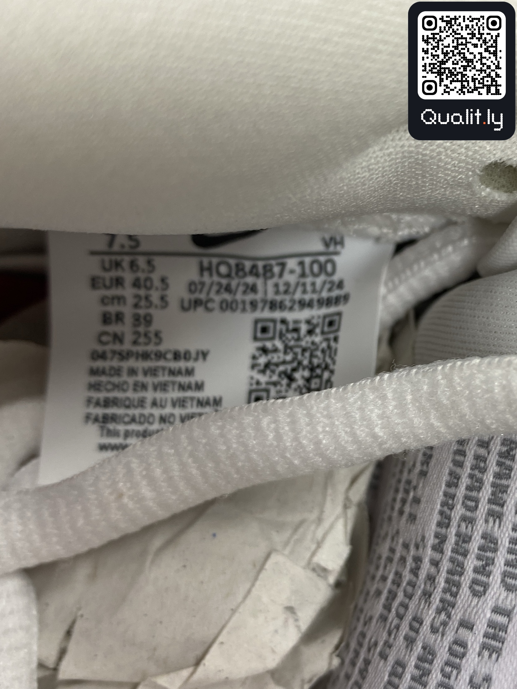 球鞋 QC 照片 1 / 11