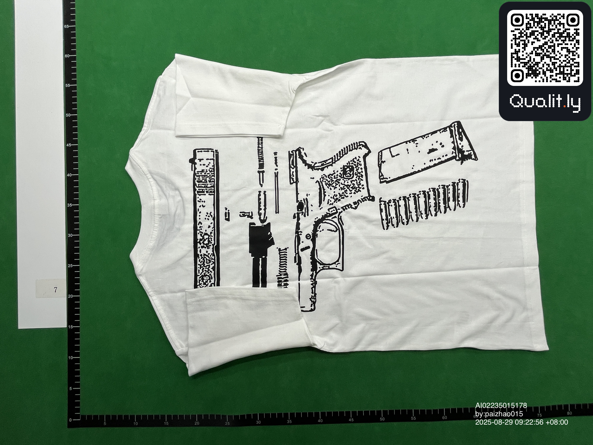 T-Shirt — QC-Foto 2 von 4