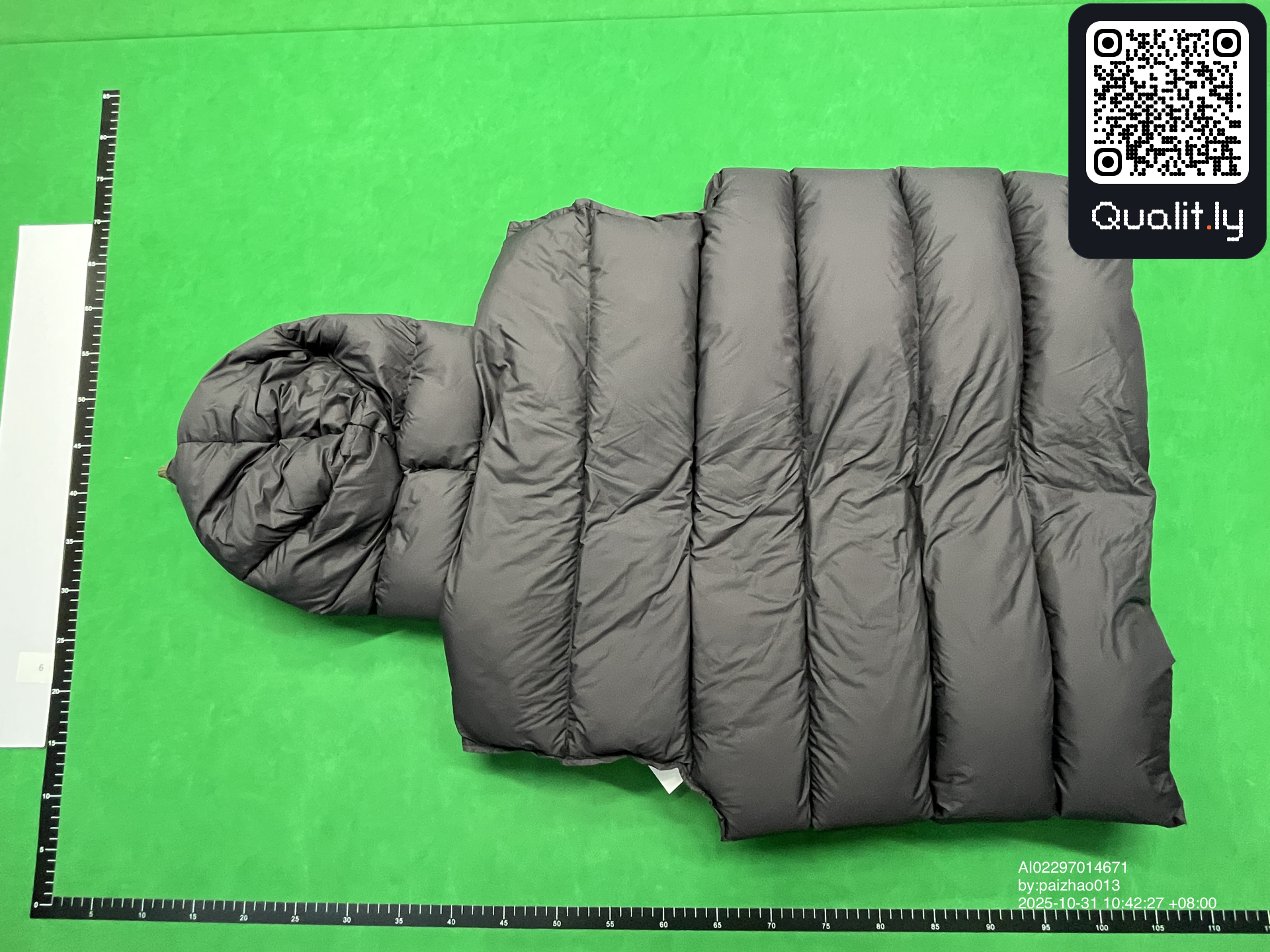 Jacket QC photo 2 of 4