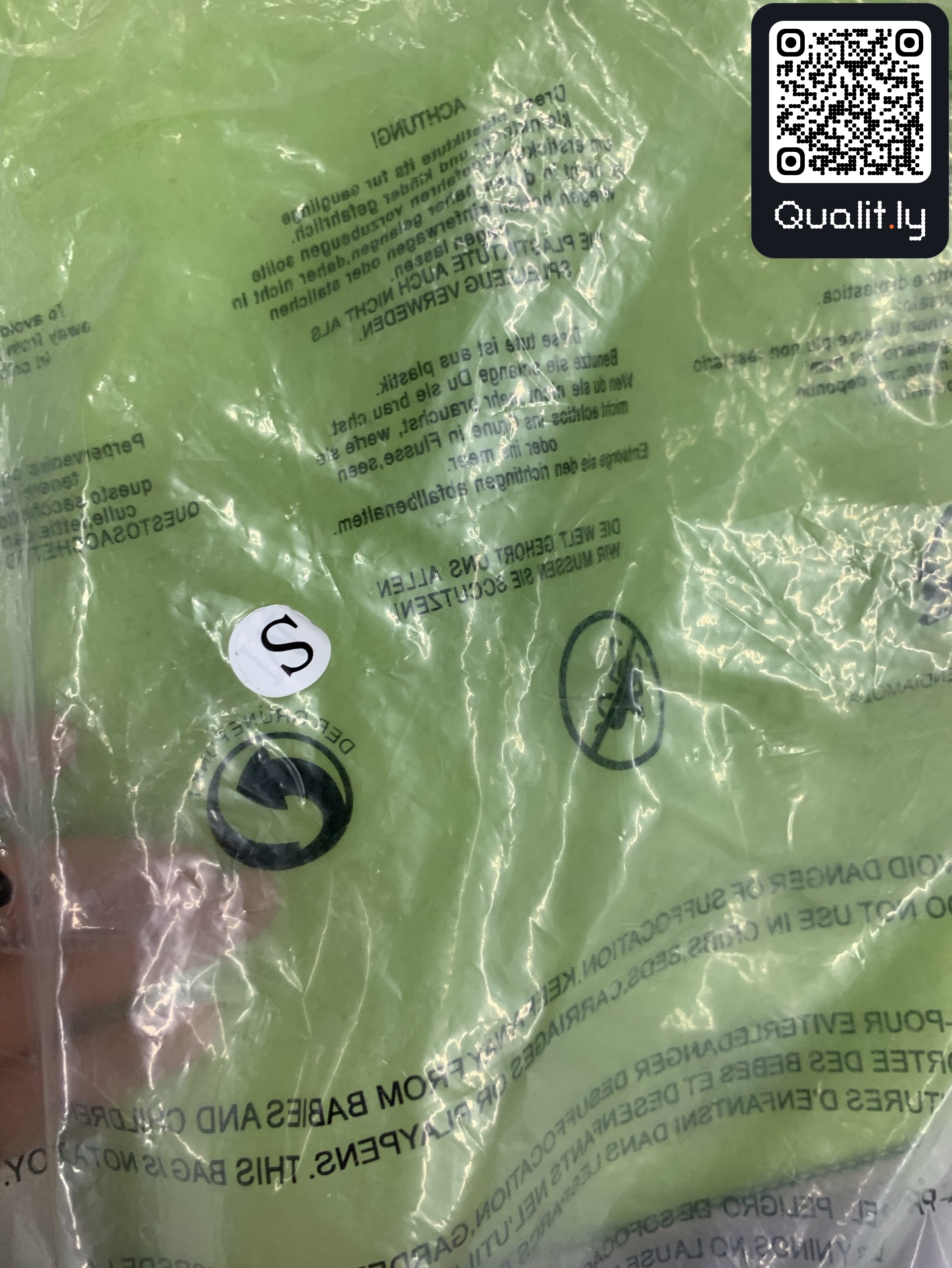 Hoodie QC photo 3 of 63