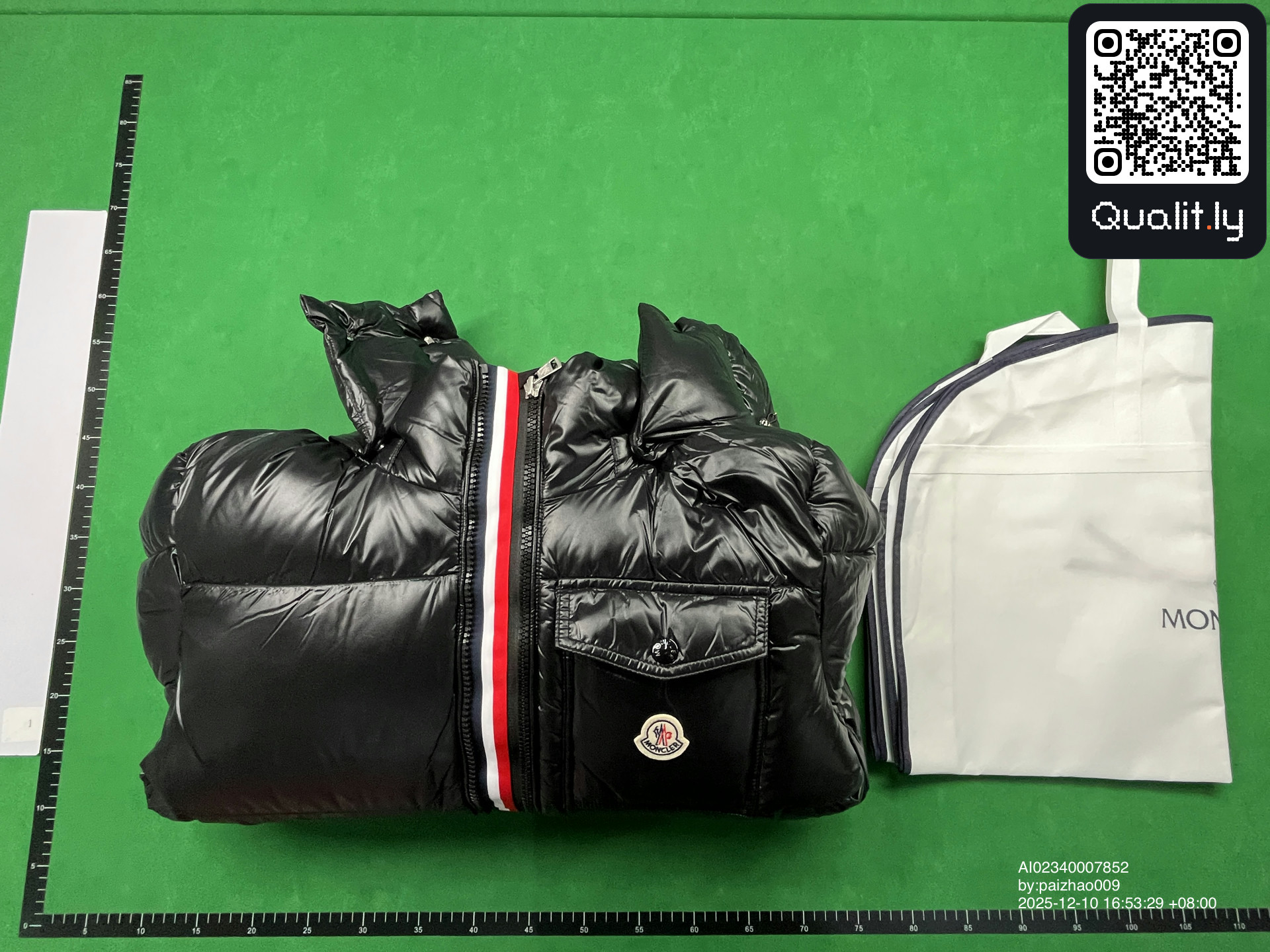 Jacket QC photo 3 of 50