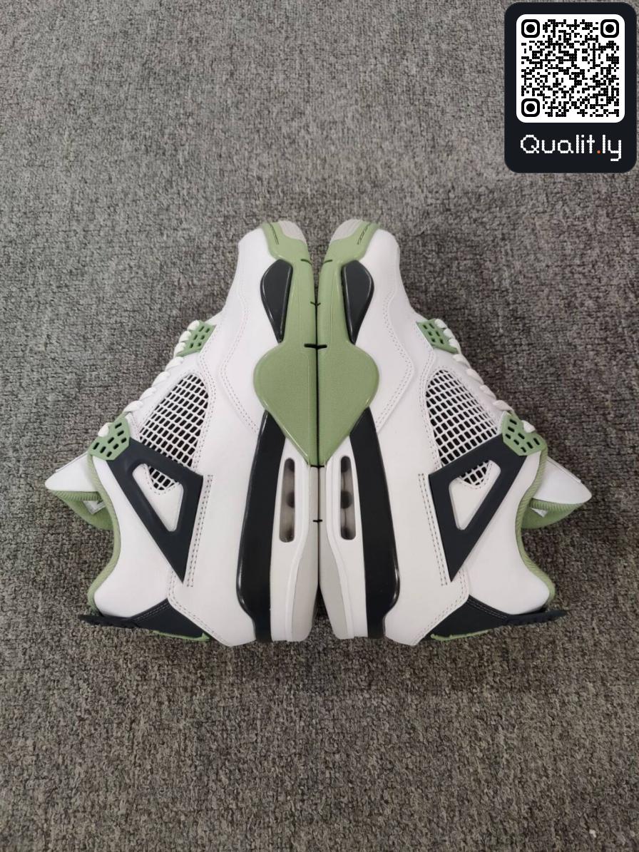 Sneakers QC photo 1 of 20