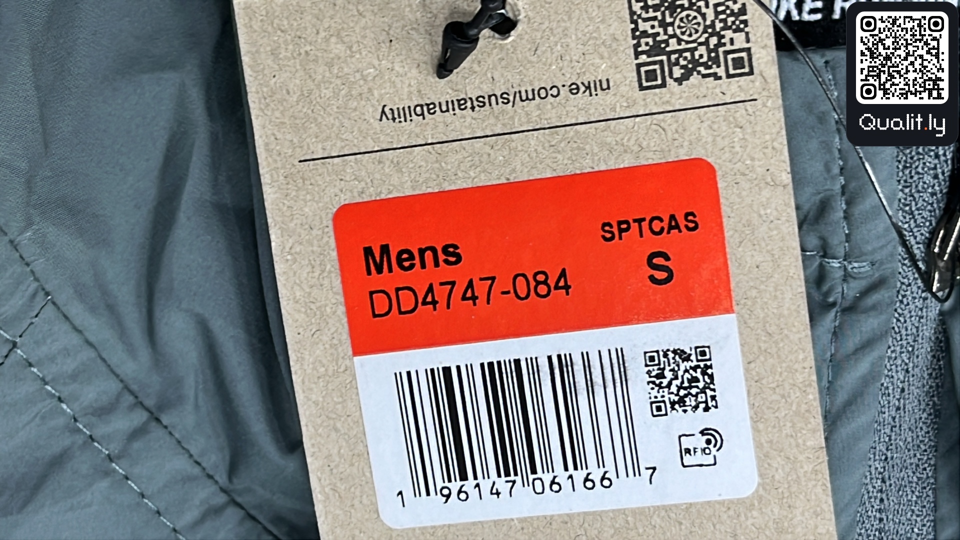 Jacket QC photo 1 of 20