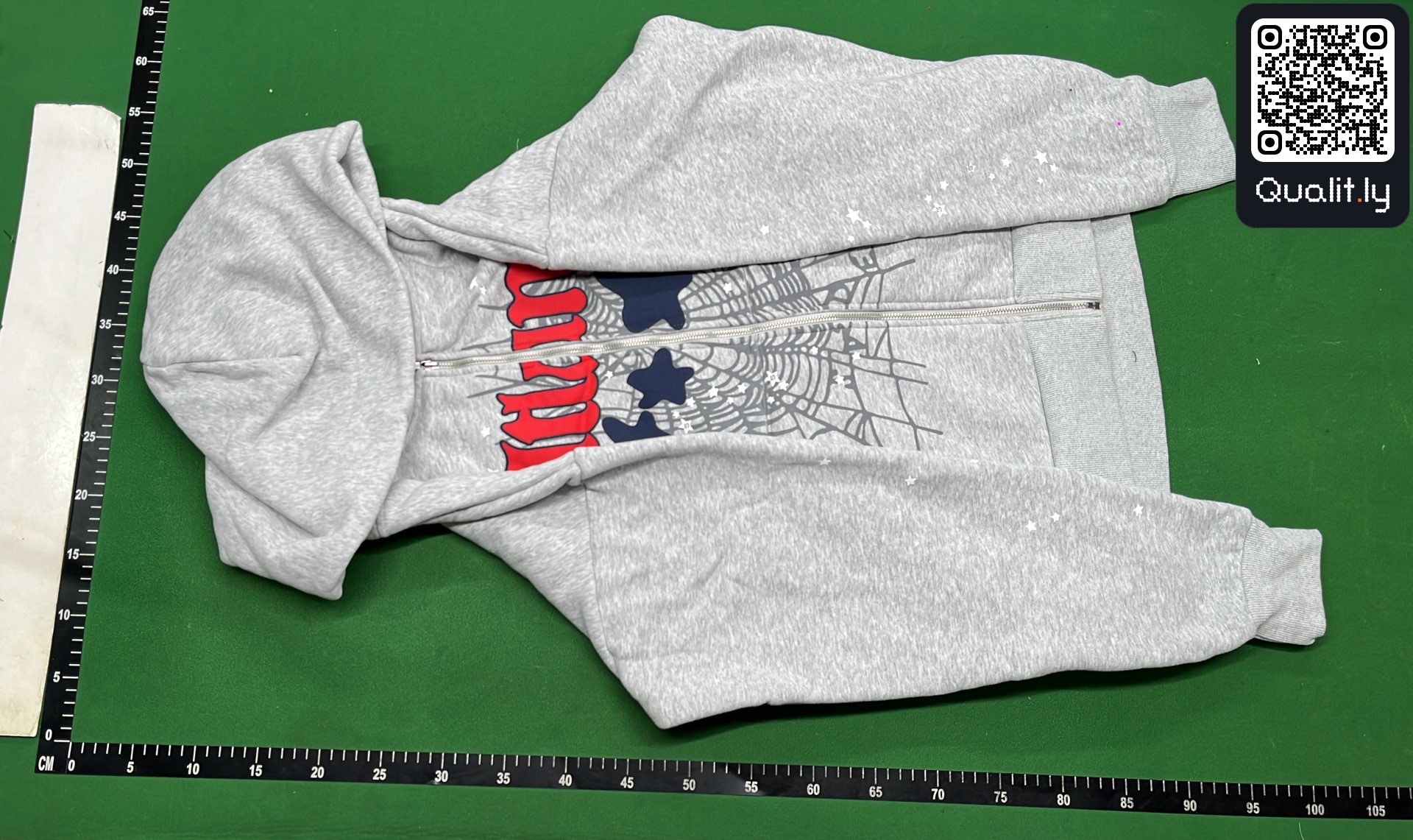 Hoodie QC photo 2 of 4