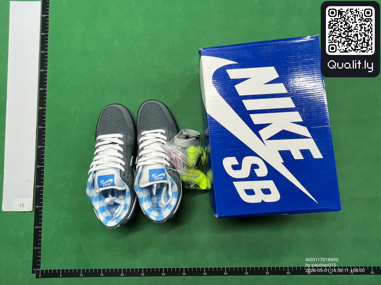 球鞋 QC 照片 1 / 42
