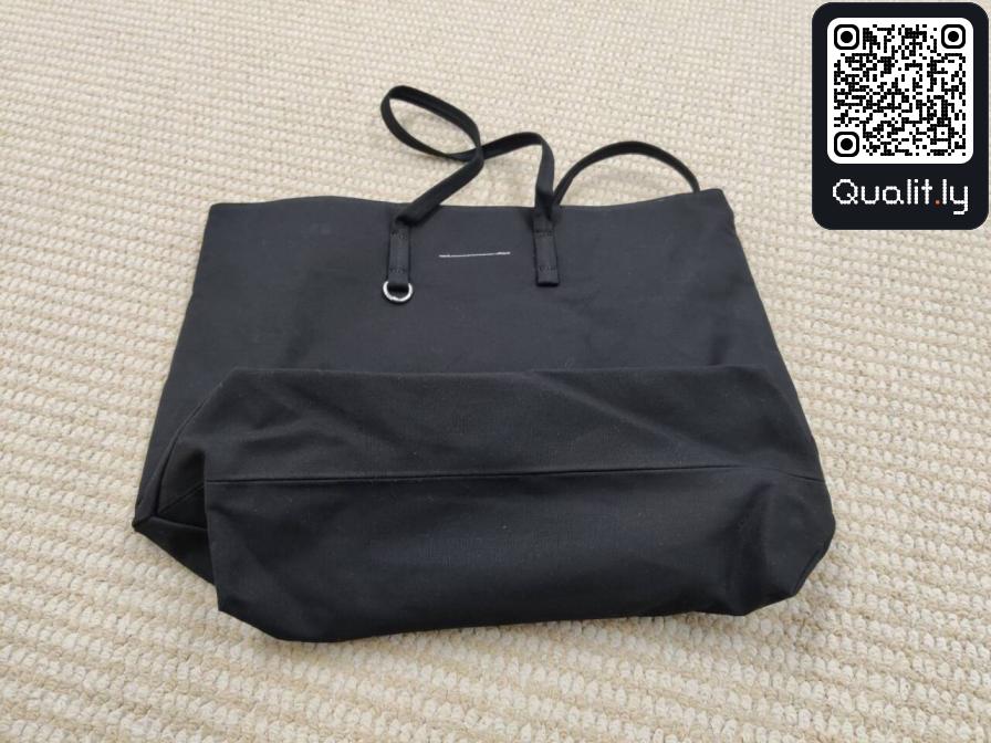 Bag QC photo 3 of 8