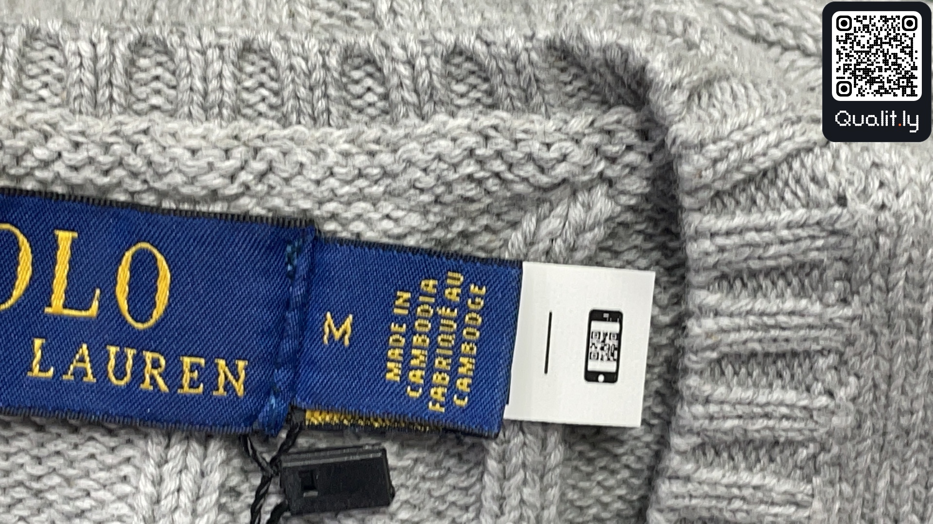 Pull — photo QC 1 sur 20