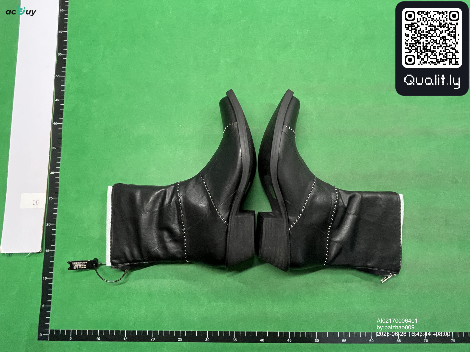 Botas — foto QC 2 de 6
