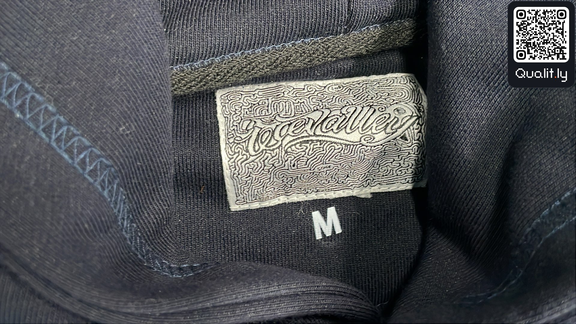 Hoodie — QC-foto 1 av 4