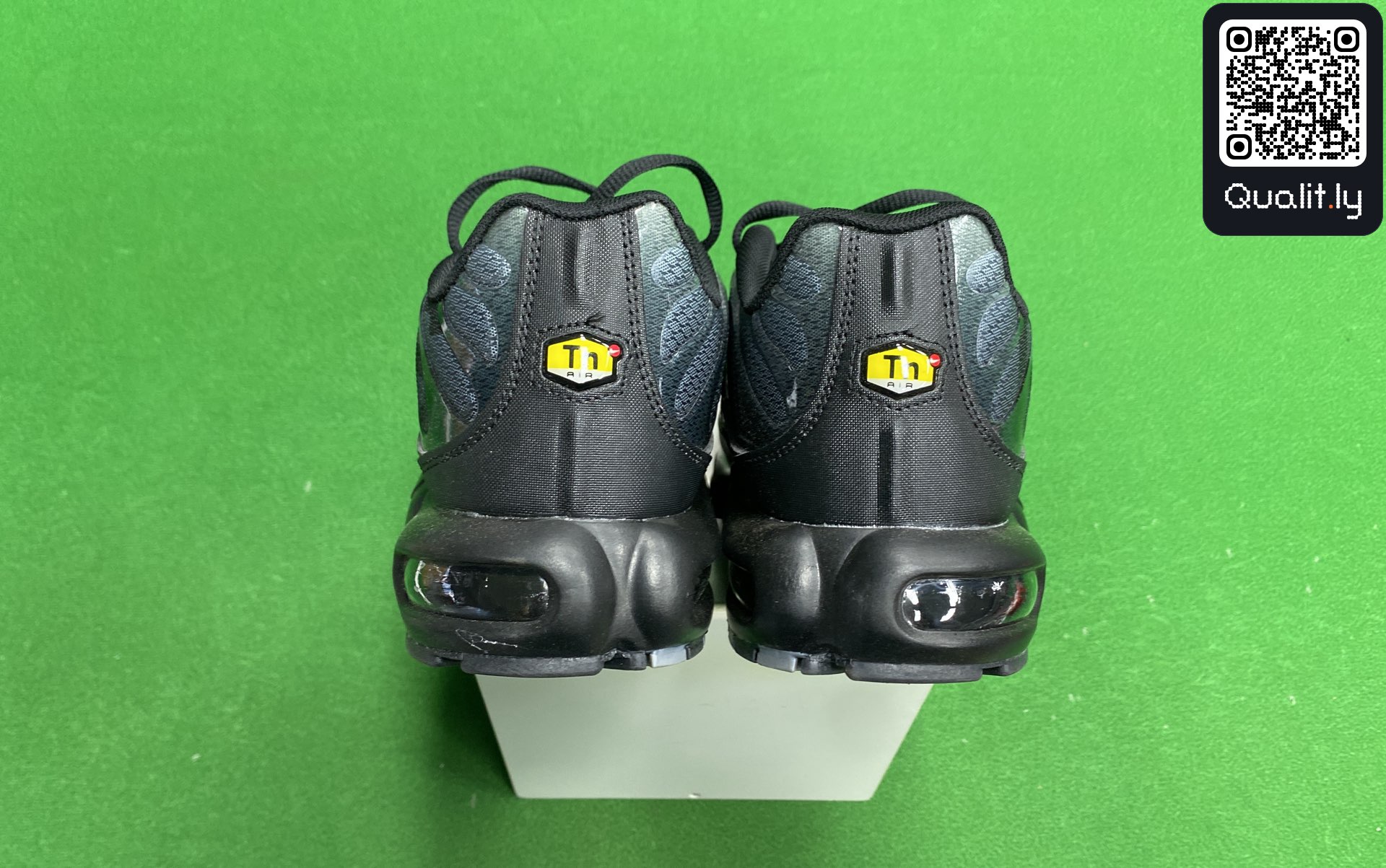Sneakers — foto QC 3 di 314