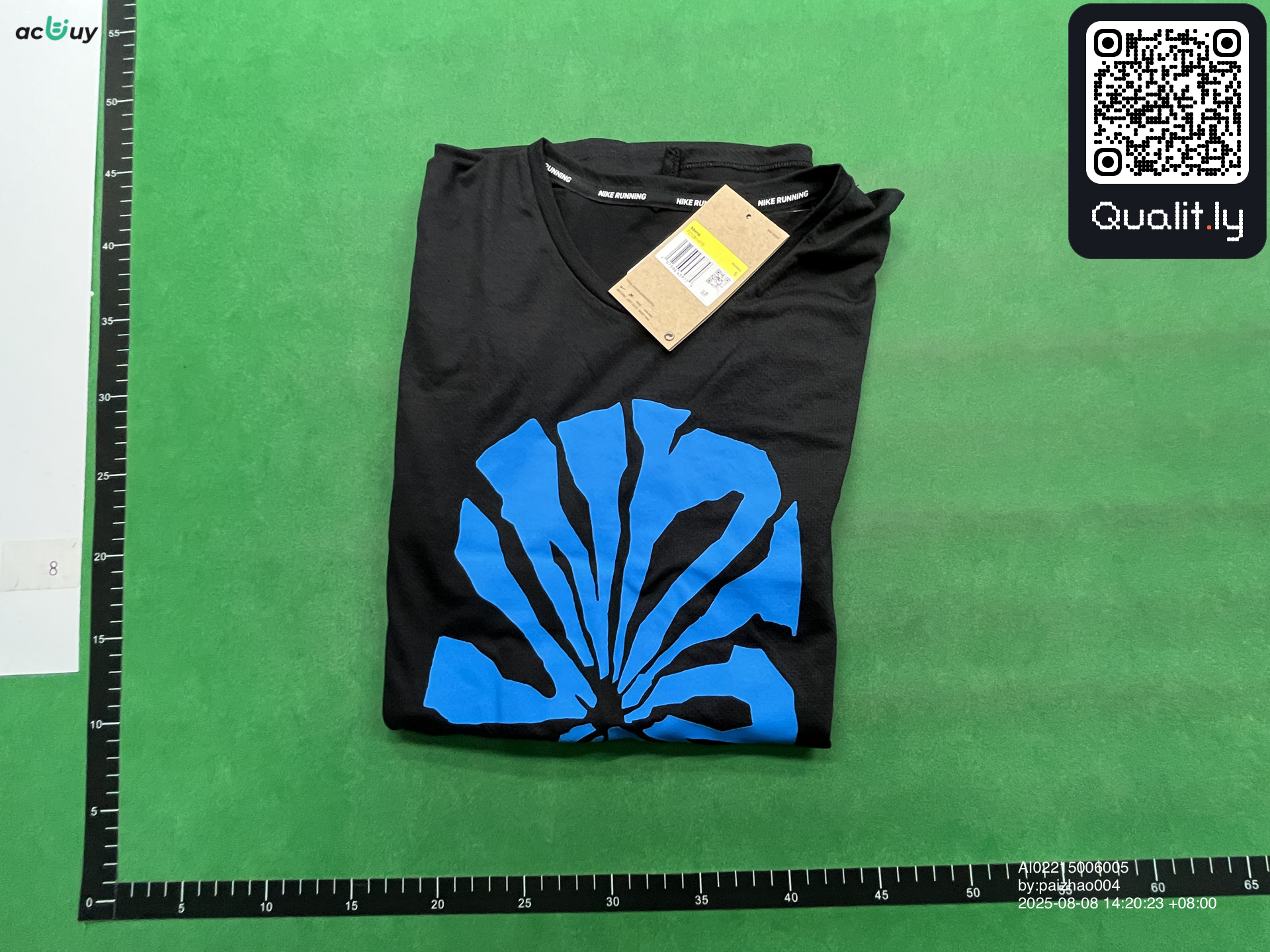 T-shirt — foto QC 1 di 4