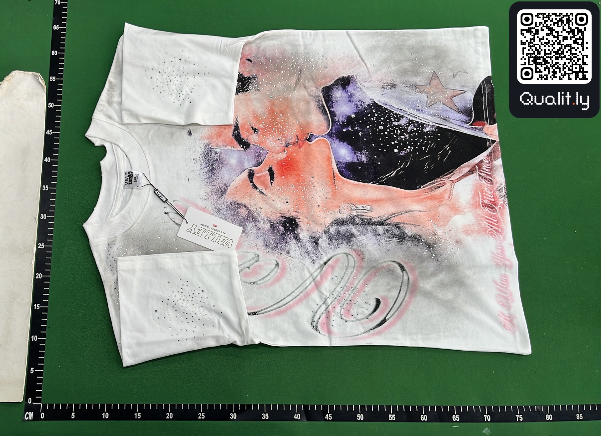 T-shirt — foto QC 2 de 4