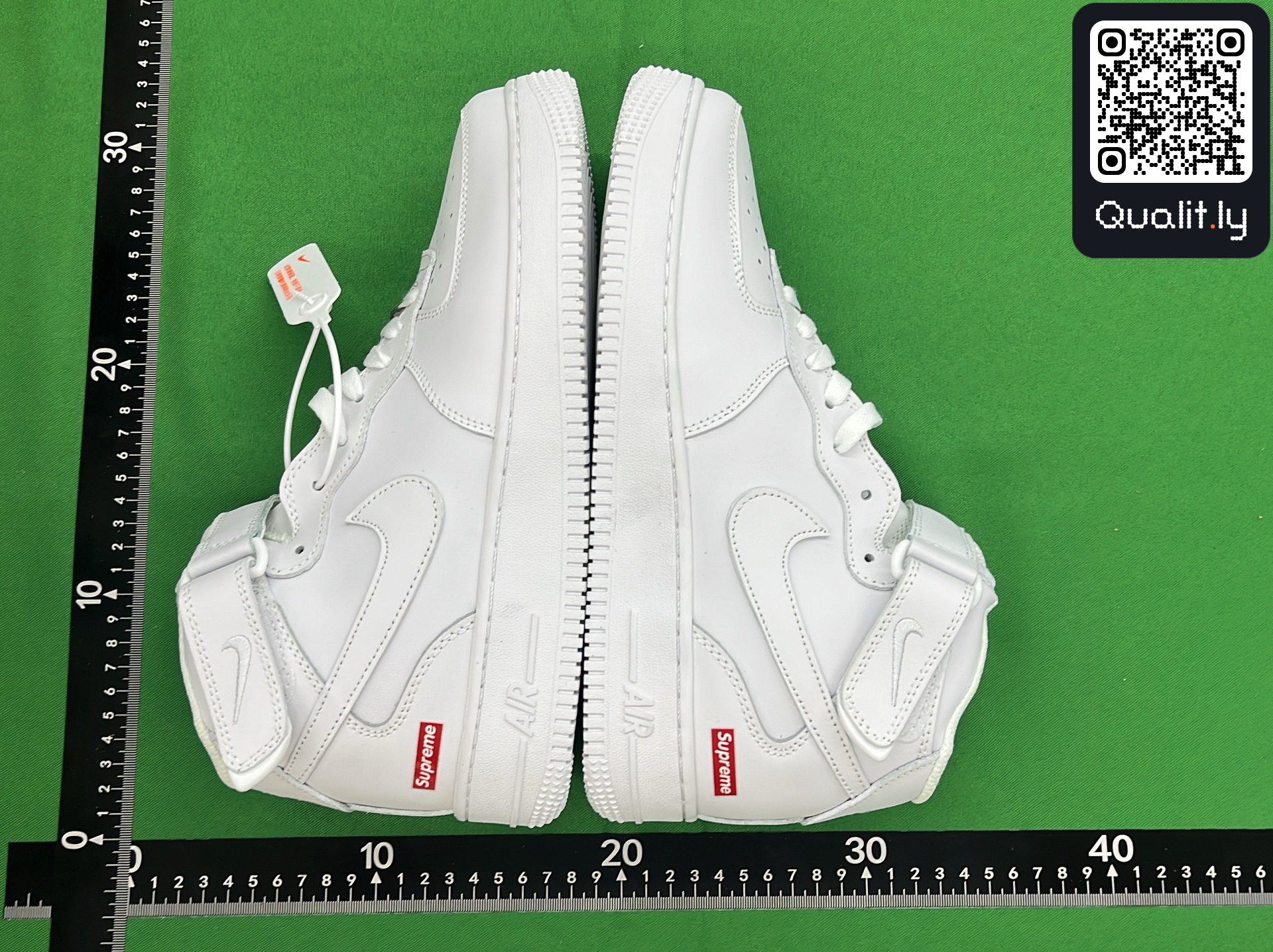 Sneaker — QC-Foto 3 von 29