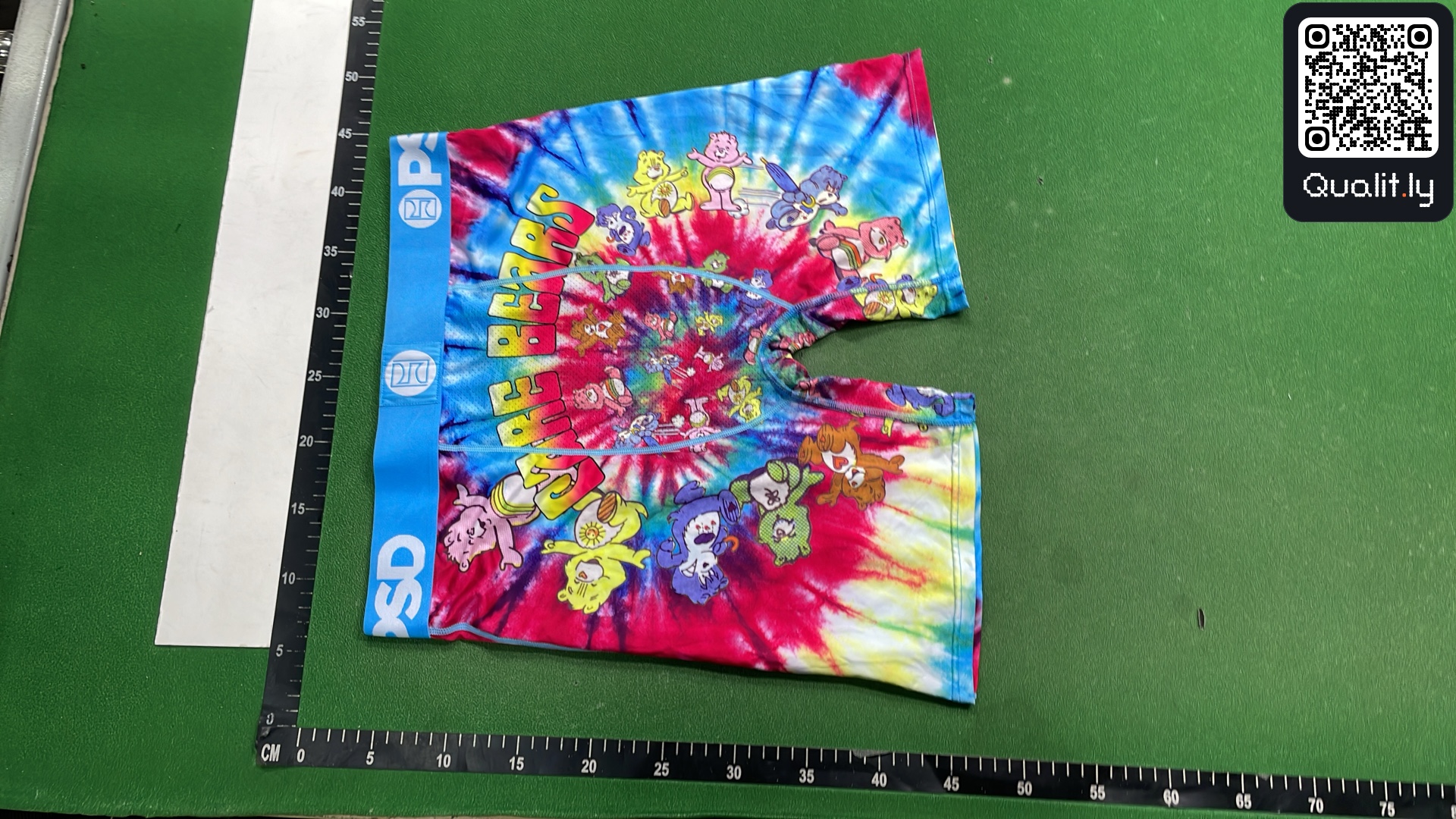 Foto QC 1 di 90