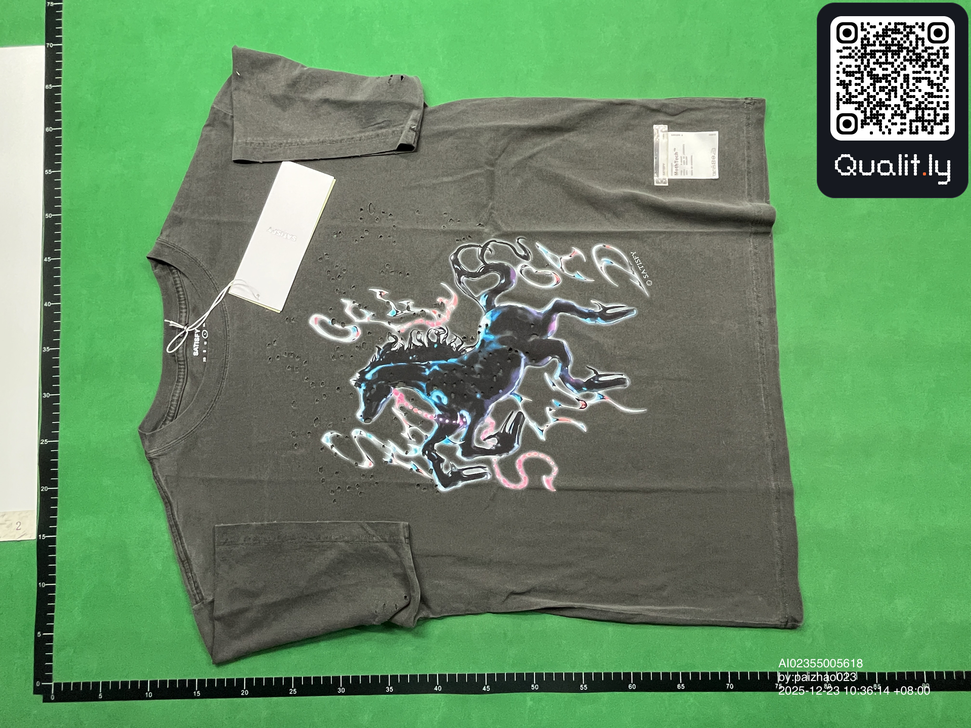 Camiseta — foto QC 3 de 28