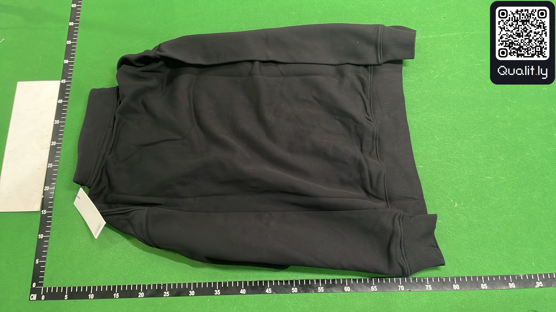 Sweatshirt QC photo 3 of 8