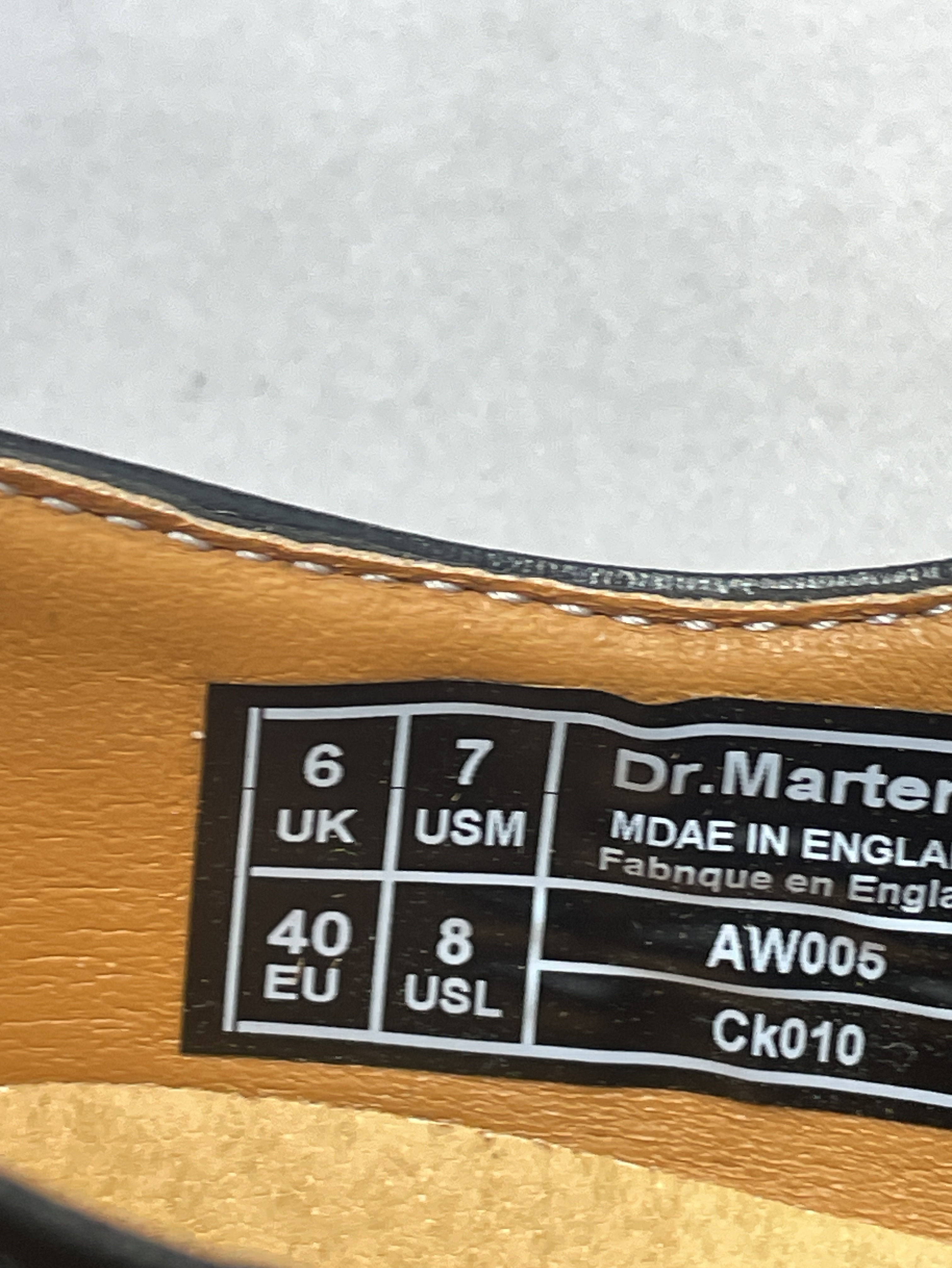Sneakers QC photo 1 of 21