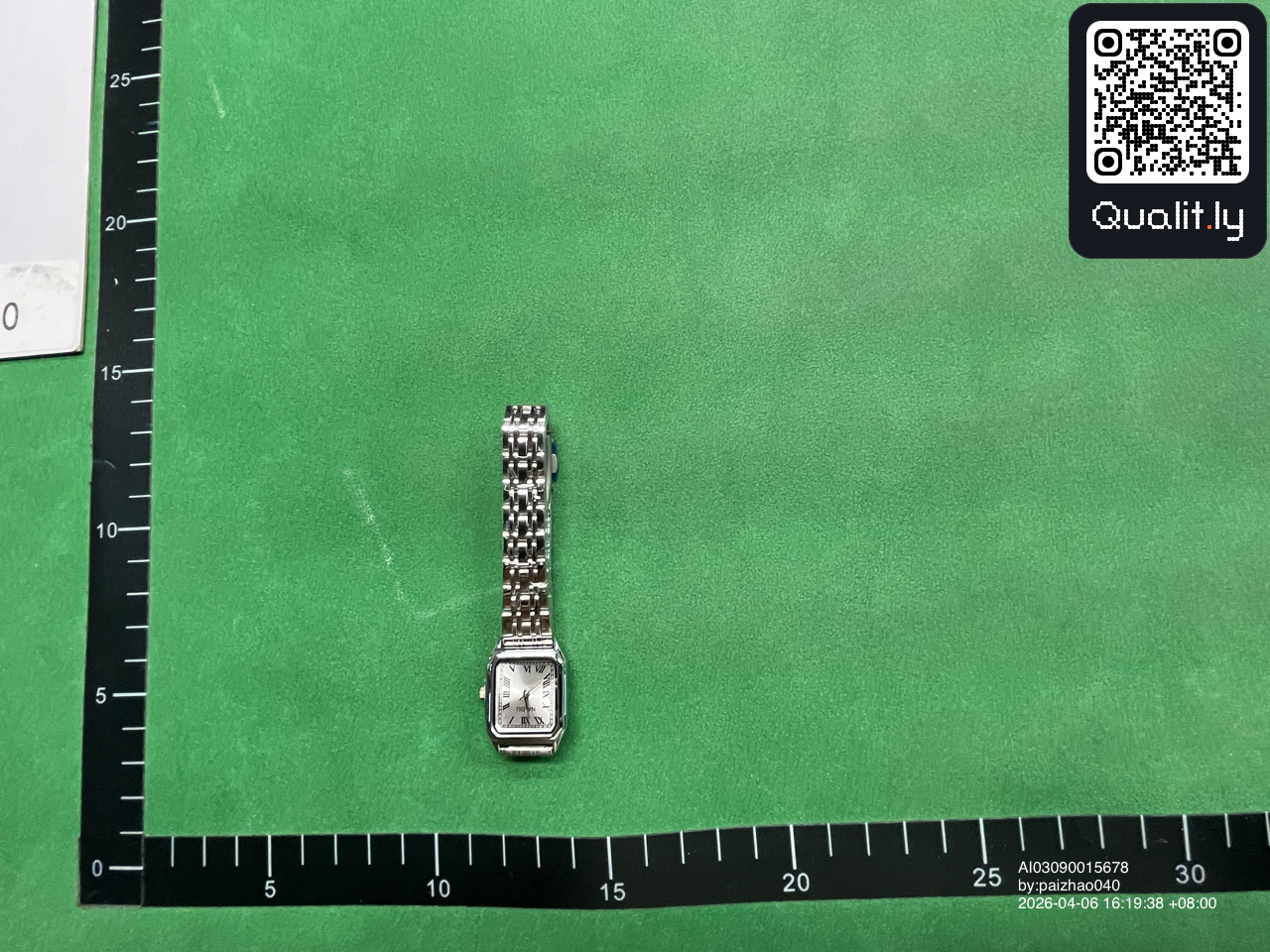 Ceas — fotografie QC 1 din 3
