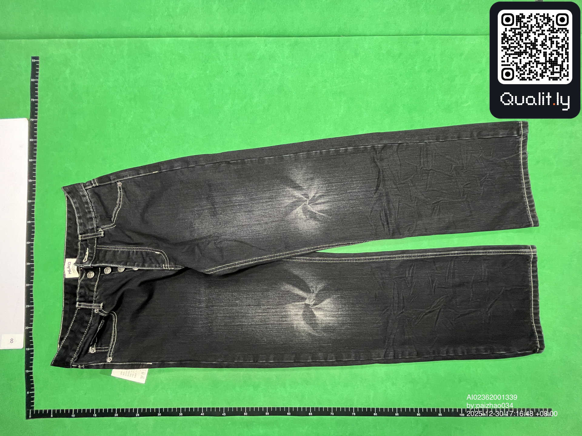 Jeans — foto QC 3 di 4