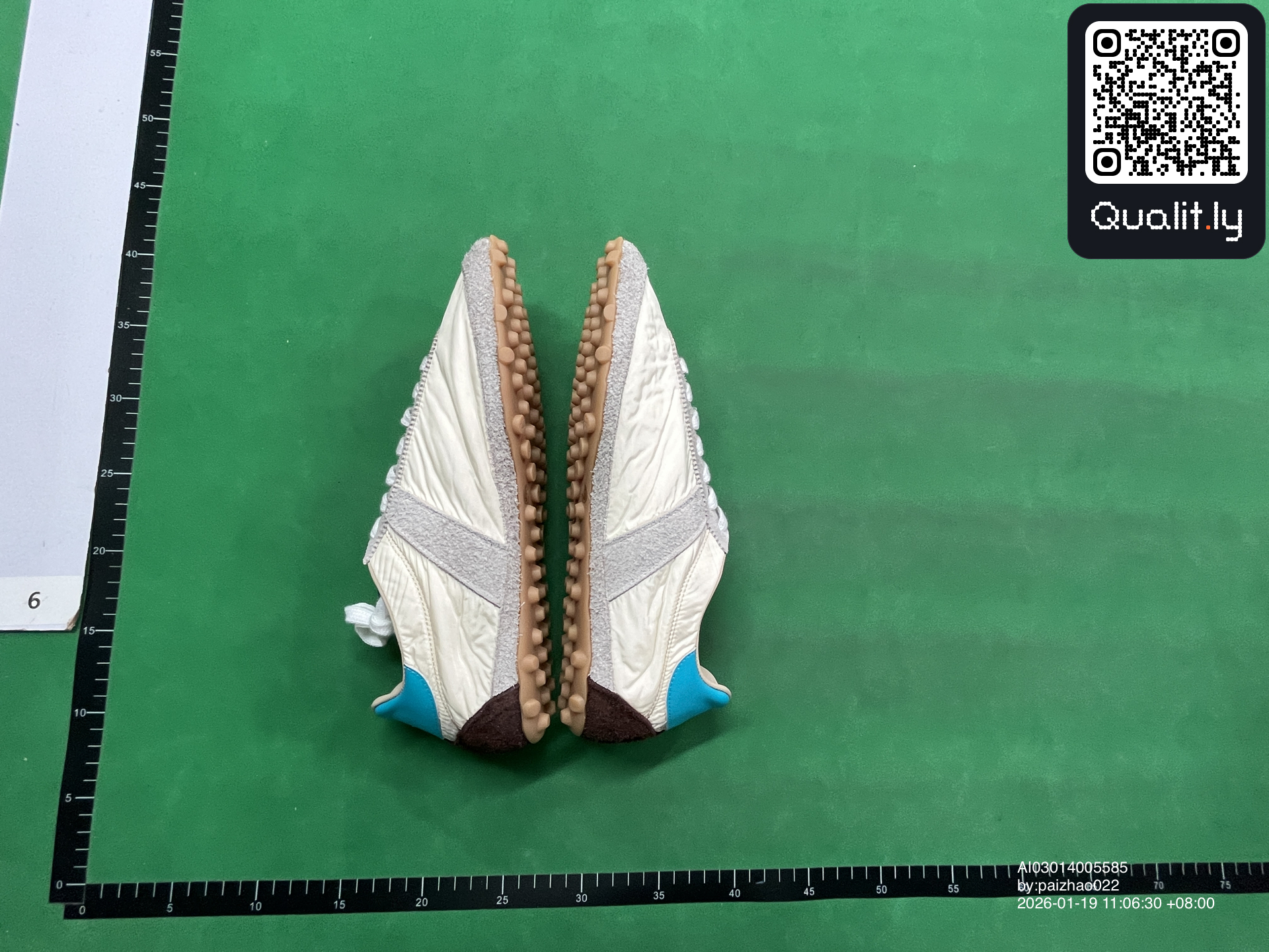 Sneakers QC photo 3 of 18