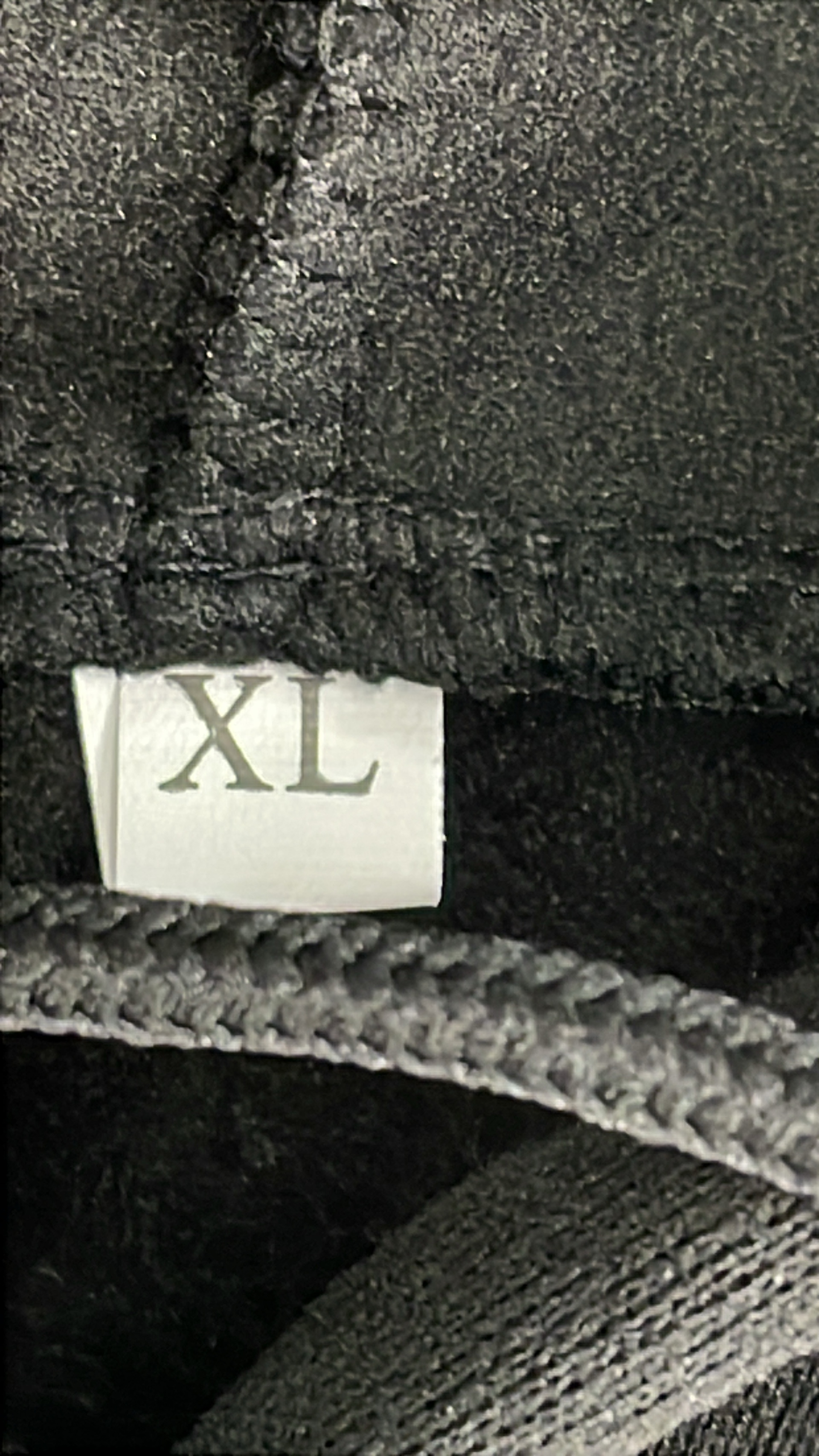 Hoodie — QC-Foto 1 von 8