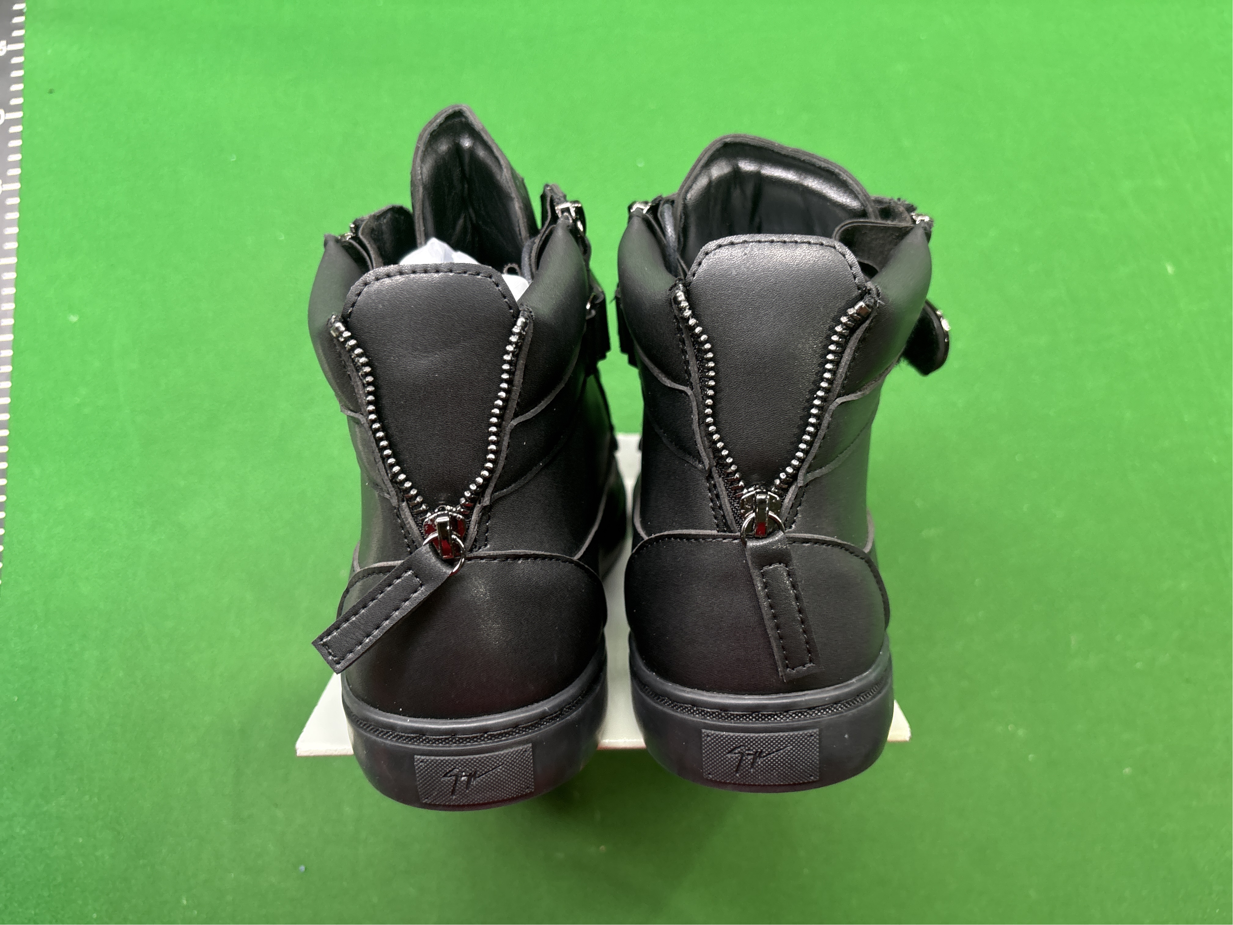 Sneakersy — zdjęcie QC 3 z 6