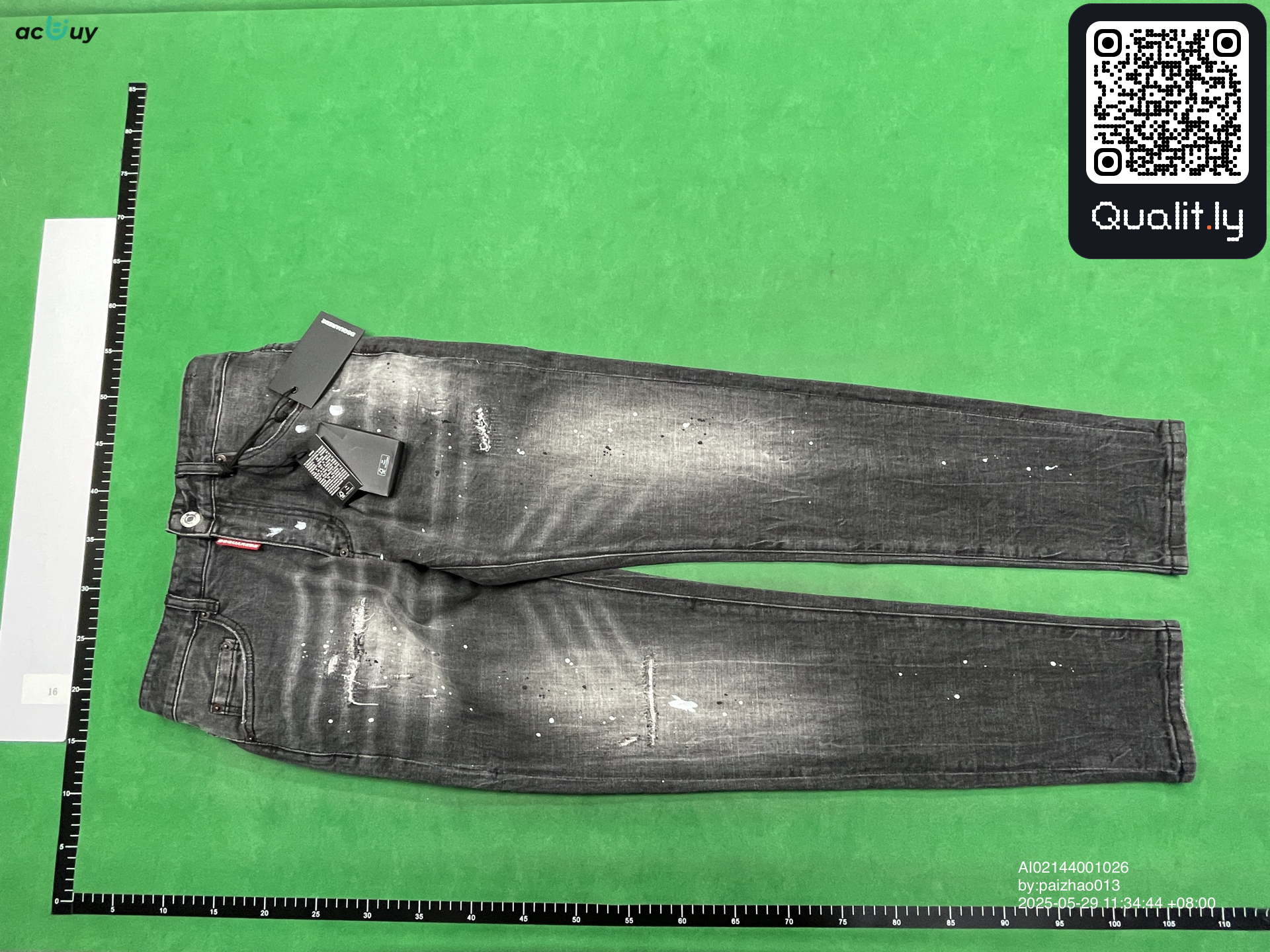 Jeans QC photo 3 of 28