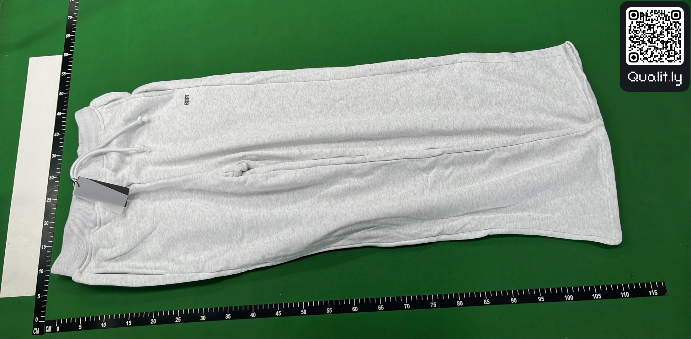 Hoodie QC photo 2 of 4