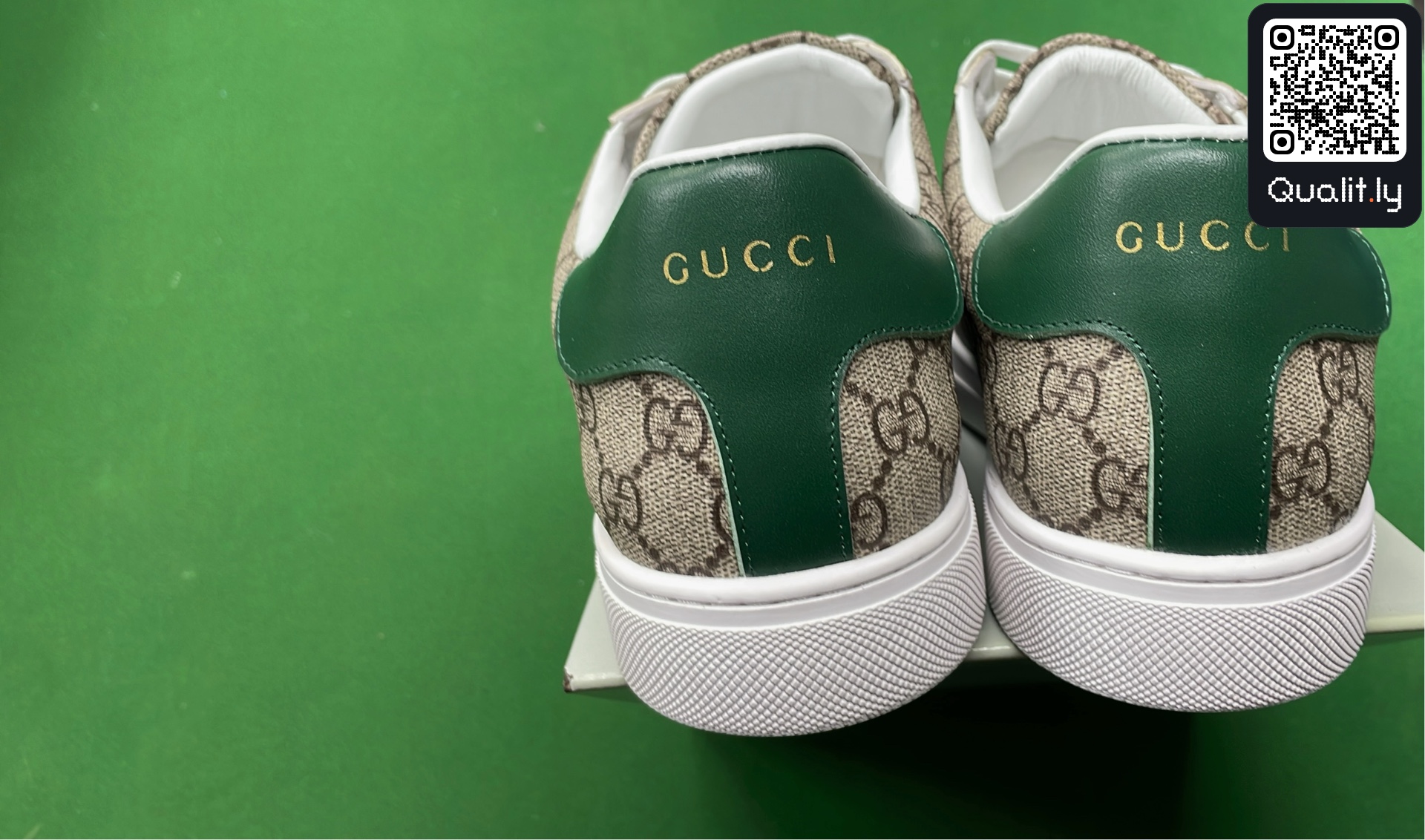 Sneakers — QC-foto 3 van 18